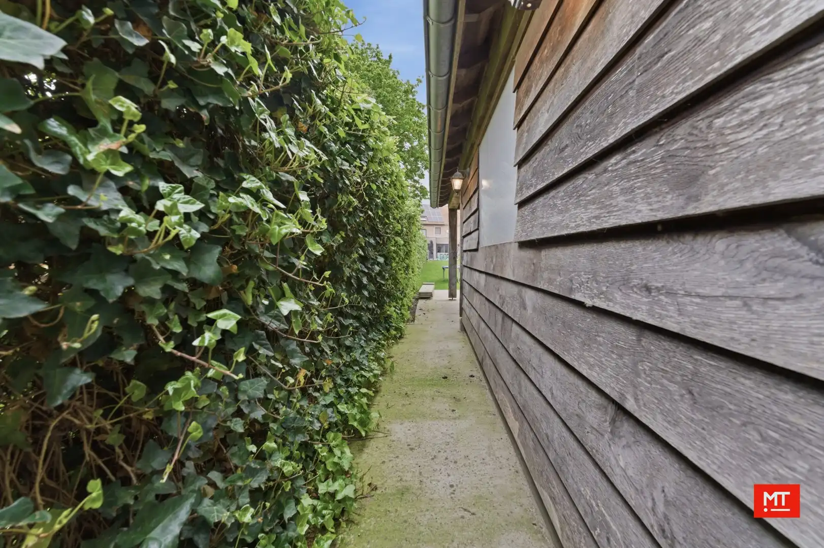 Centraal gelegen instapklare woning met 3 slaapkamers, zonnige tuin en praktijkruimte in Langemark foto 28