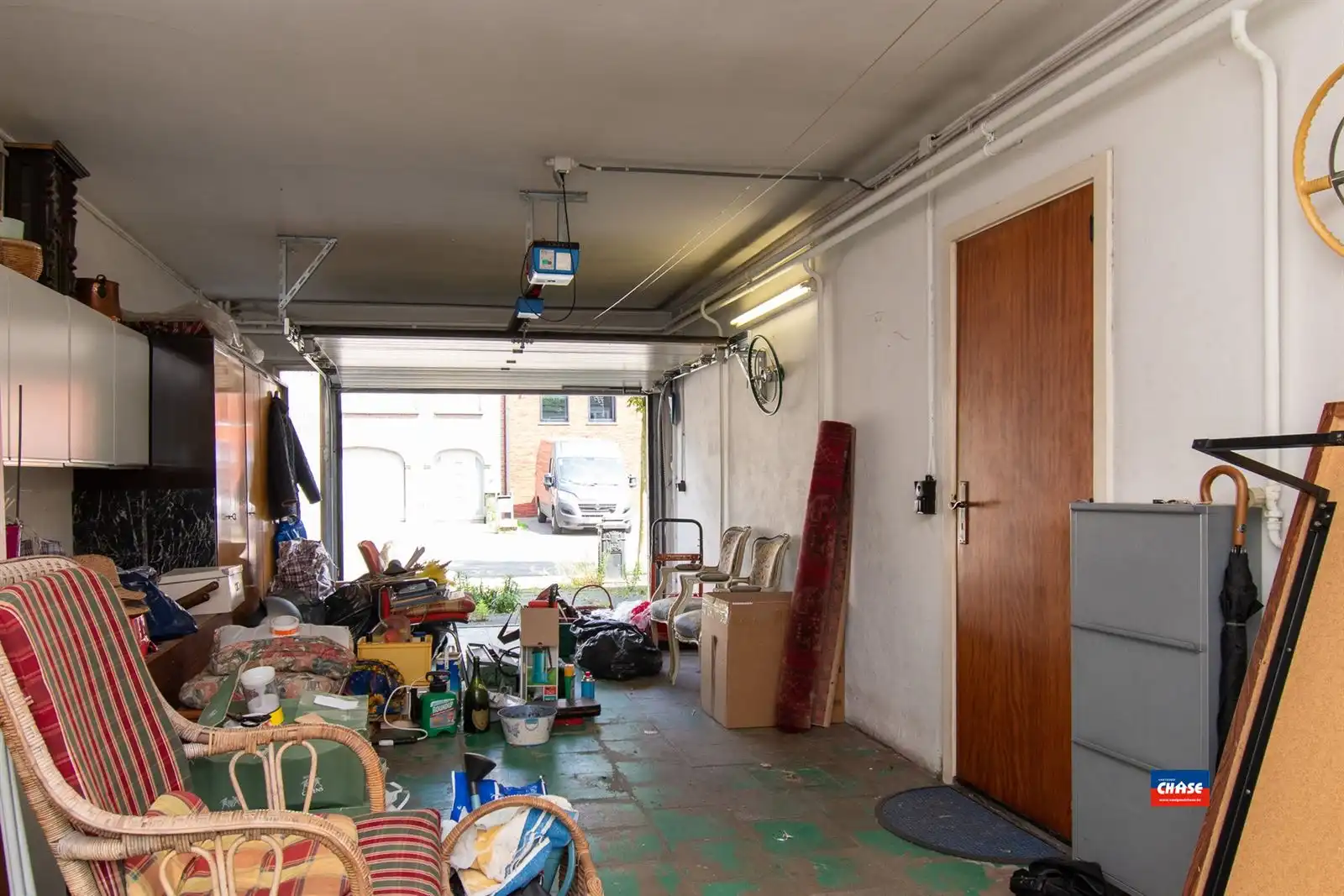 Te renoveren Bel-étage in rustige woonwijk foto 14