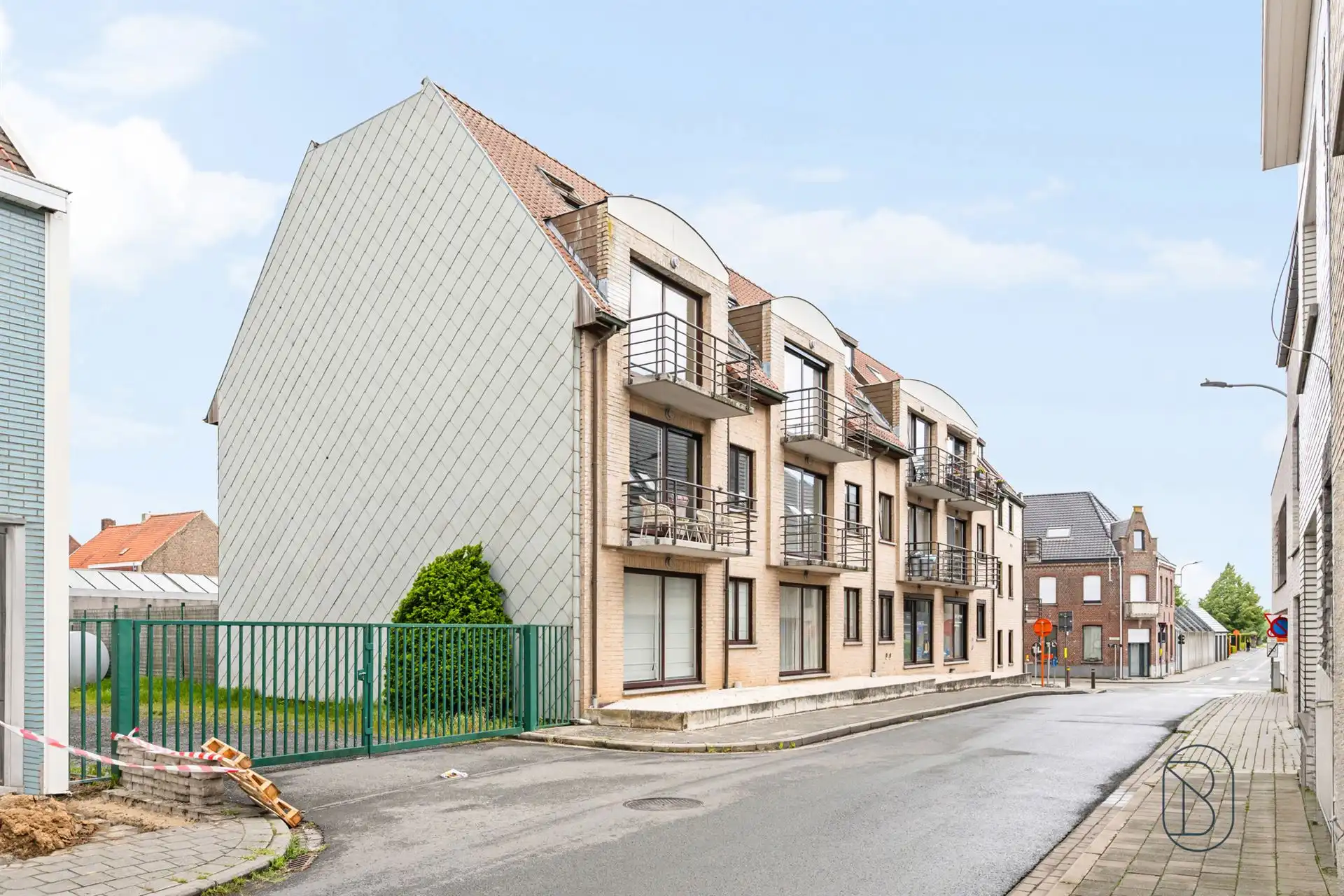 Instapklaar appartement nabij centrum Avelgem foto 2