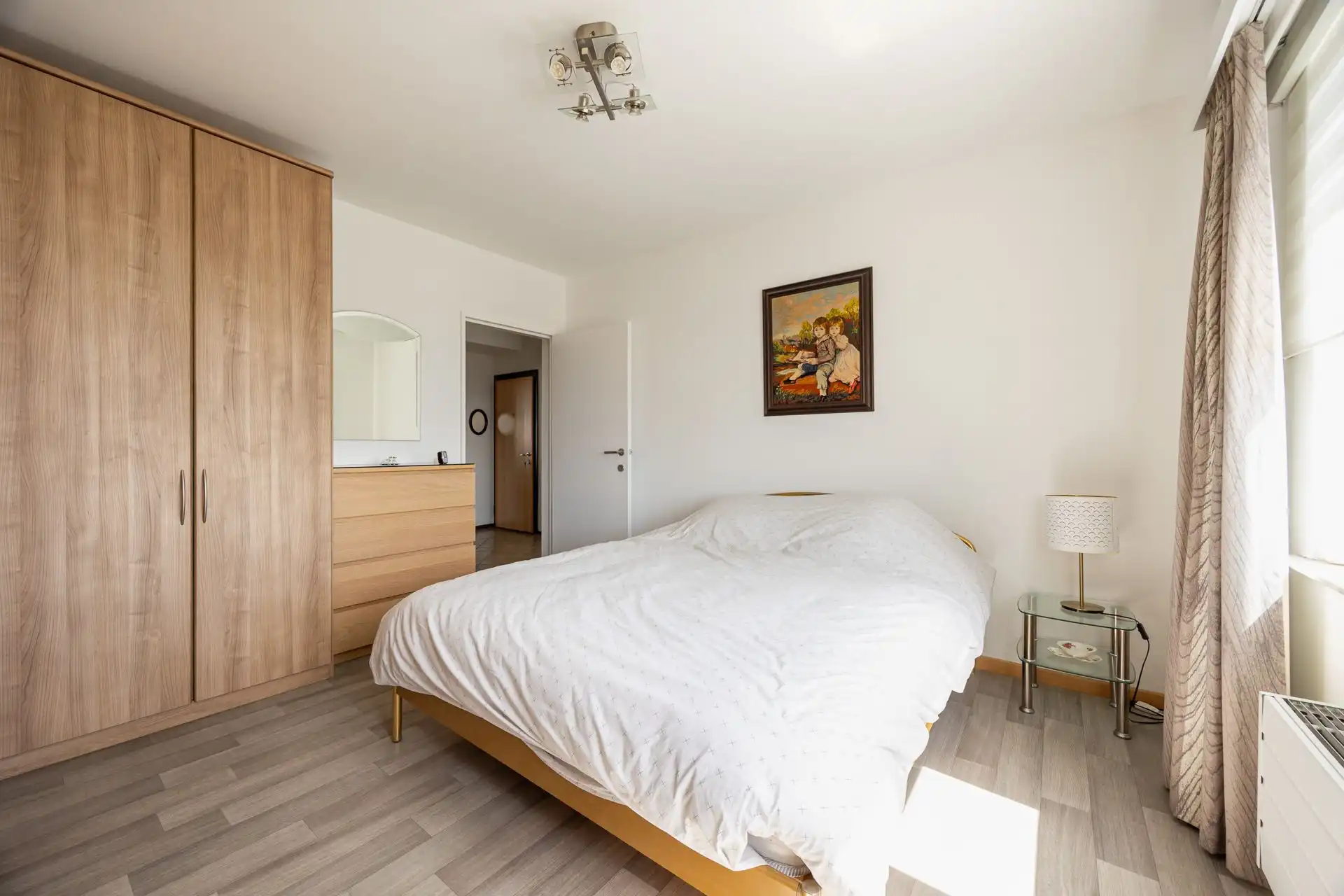 Liichtrijk appartement met 2 slaapkamers & staanplaats foto 9