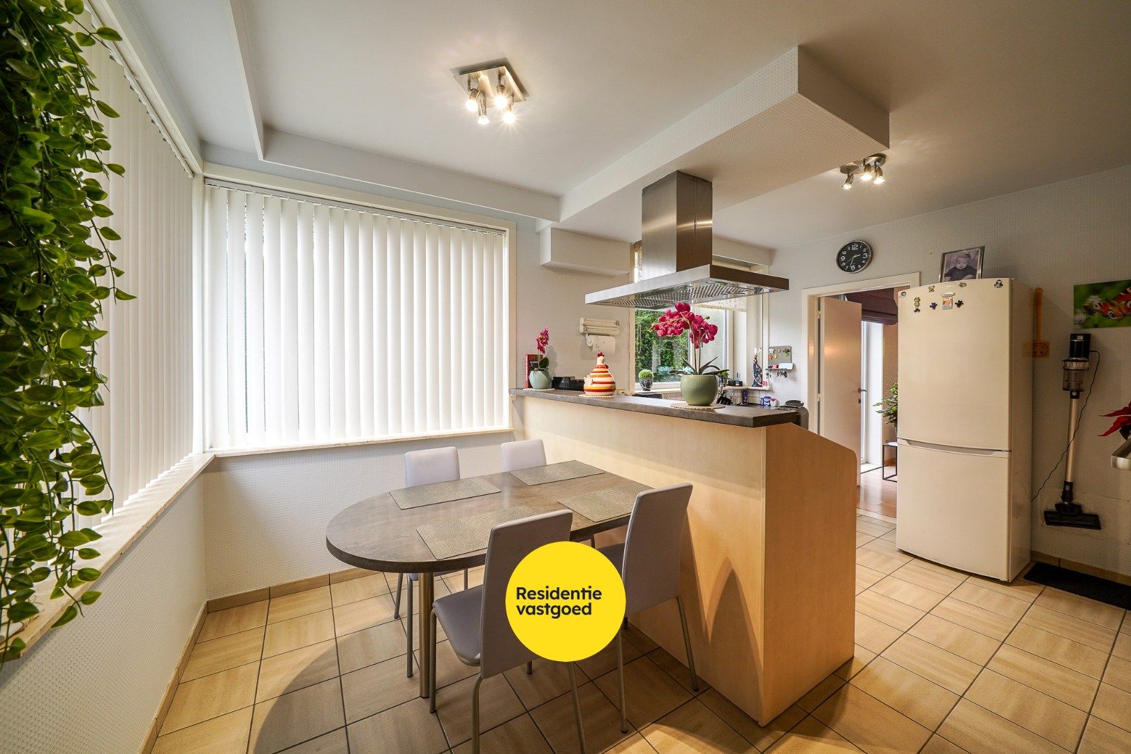 Alleenstaande woning in rustige woonwijk te Oostende (Stene) foto 9