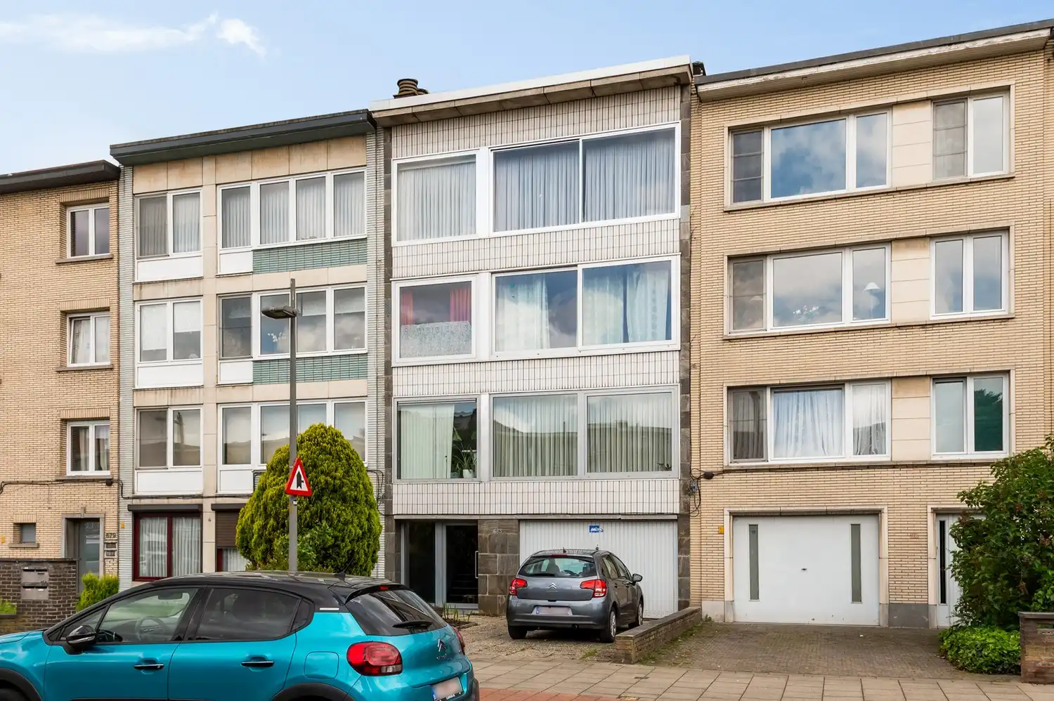 Charmant, doch op te frissen appartement met 2 slaapkamers en terras op centrale locatie in Deurne! foto 16