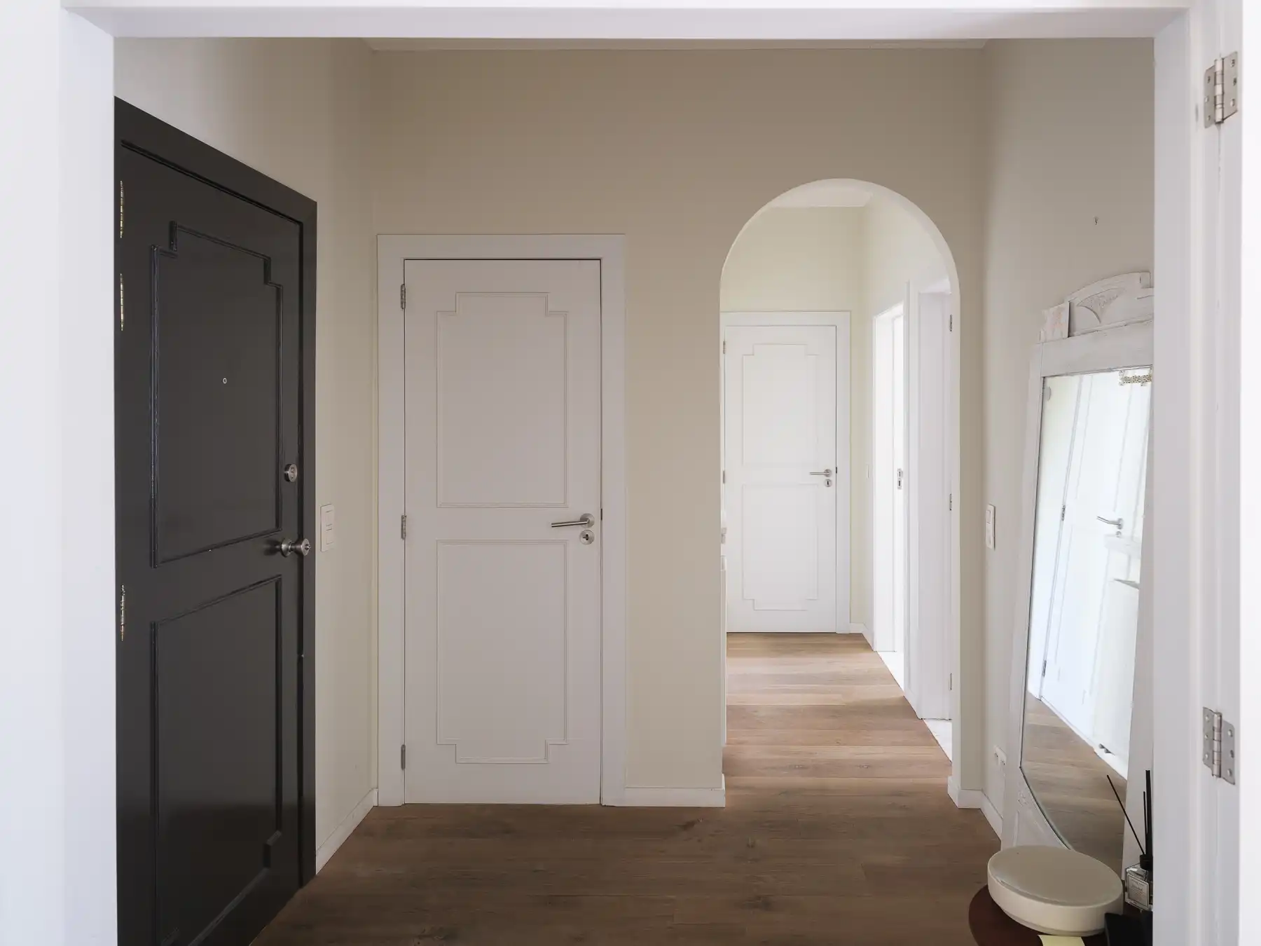 Hedendaags tweeslaapkamer appartement met garagebox foto 10