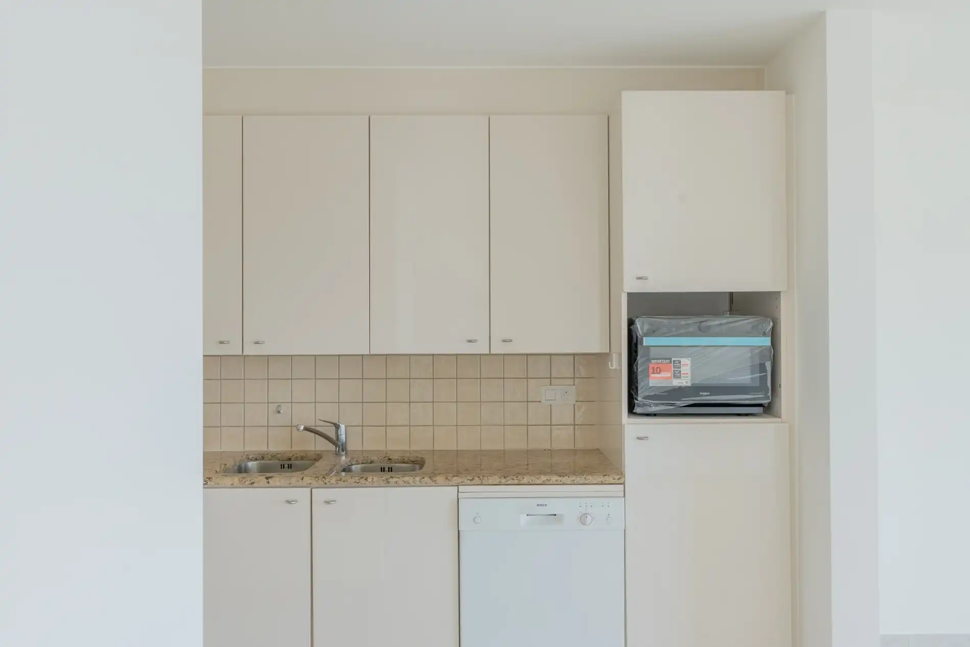 Appartement met 2 terrassen en een garagebox foto 9