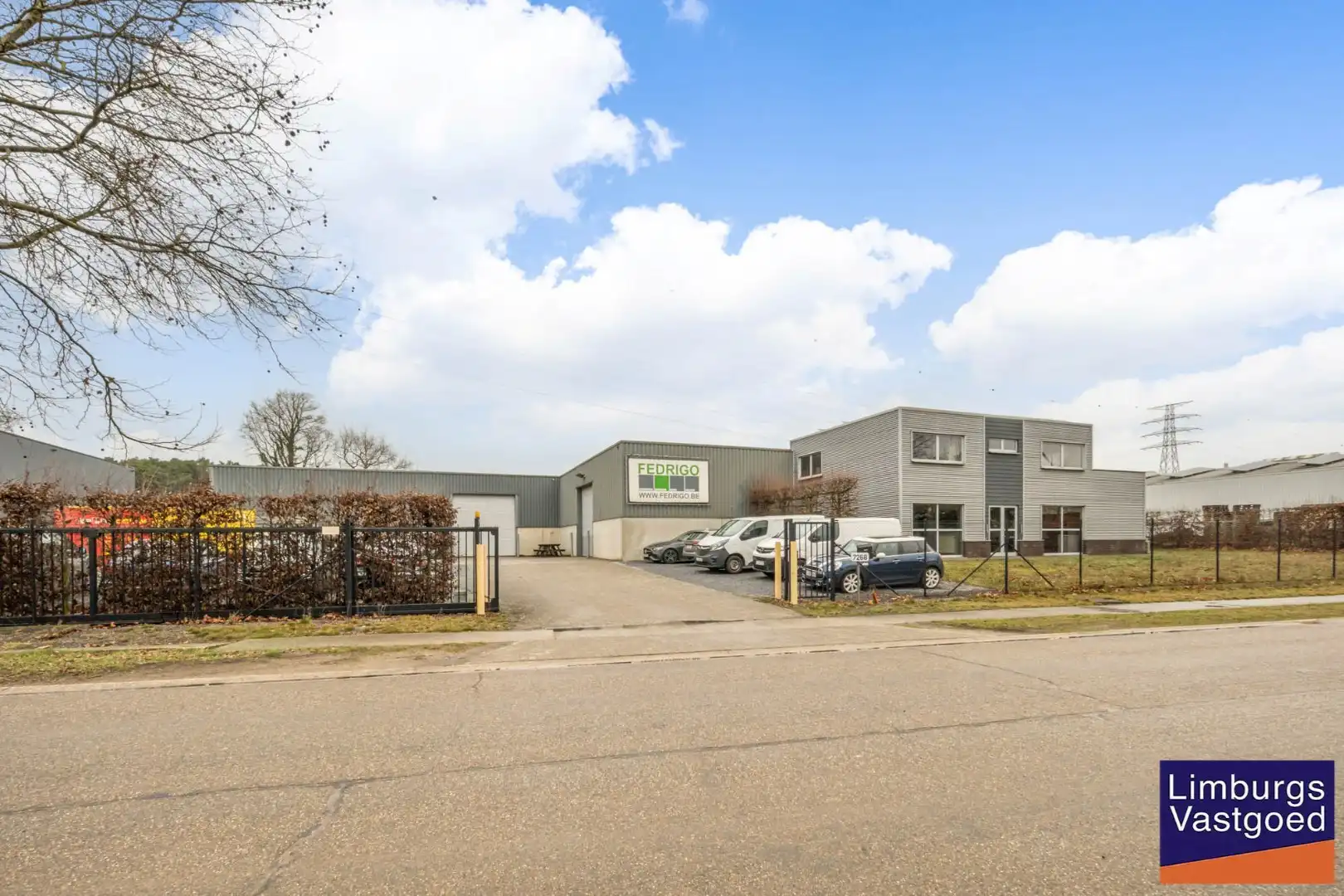 Industrieel gebouw,1.696m², met kantoren 120m² + appartement 120m², Genk-Zuid foto 36