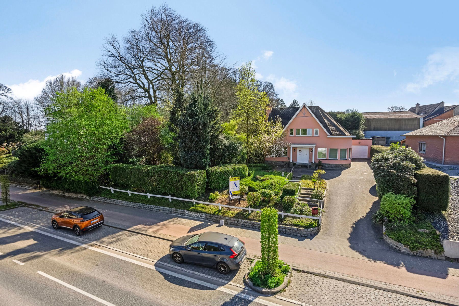 Karakterwoning met veel potentieel foto 29