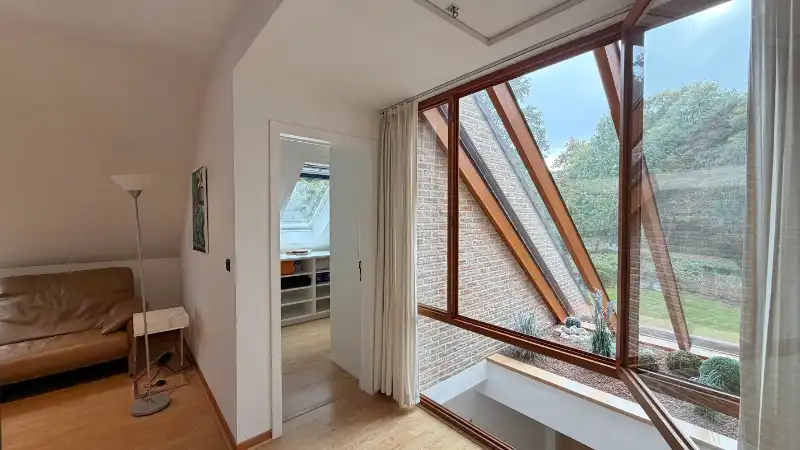 Instapklare moderne villa van 310m² op 19 are met mooie tuin foto 21