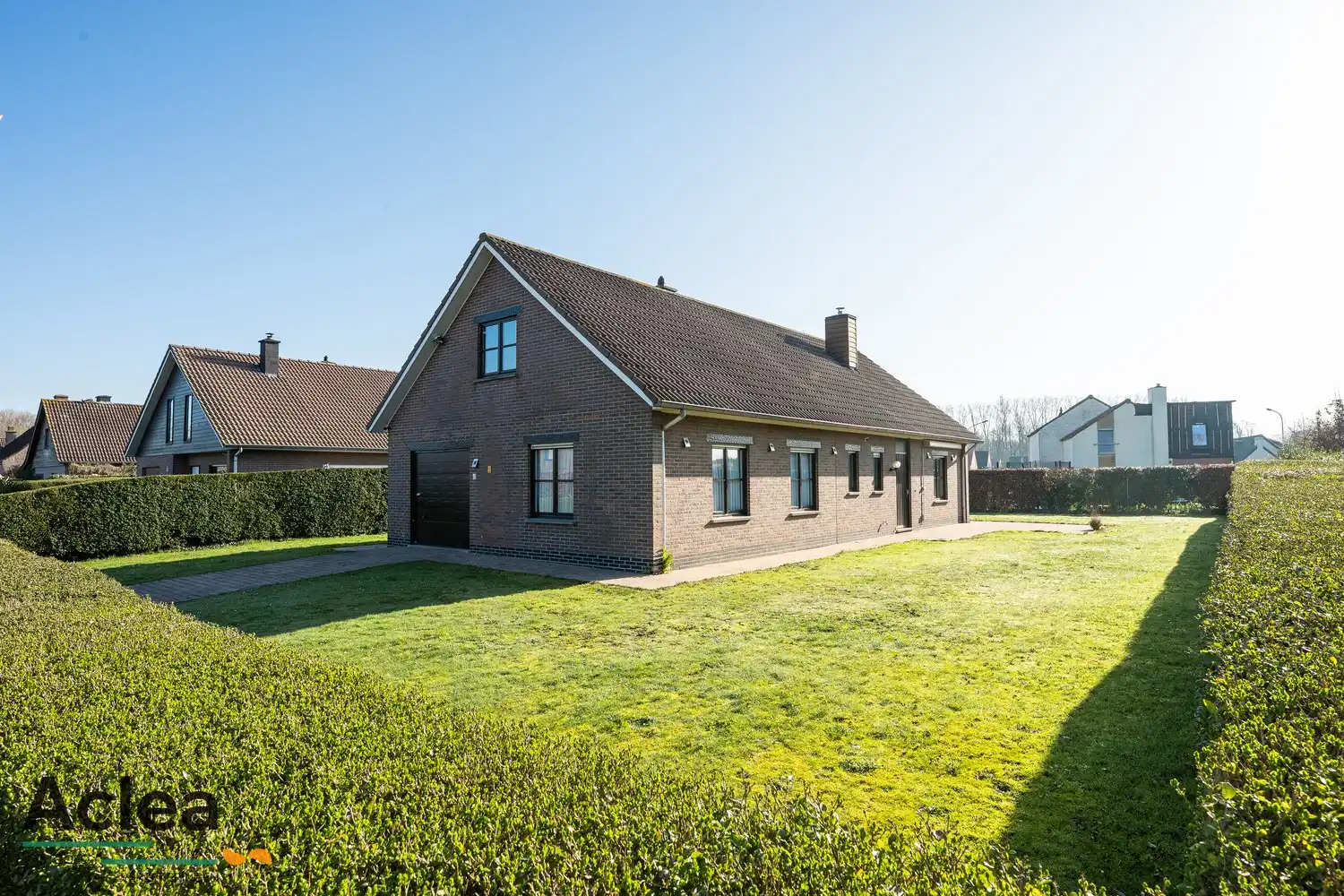 Vrijstaande woning op een zeer goede locatie in Vinderhoute. foto 25