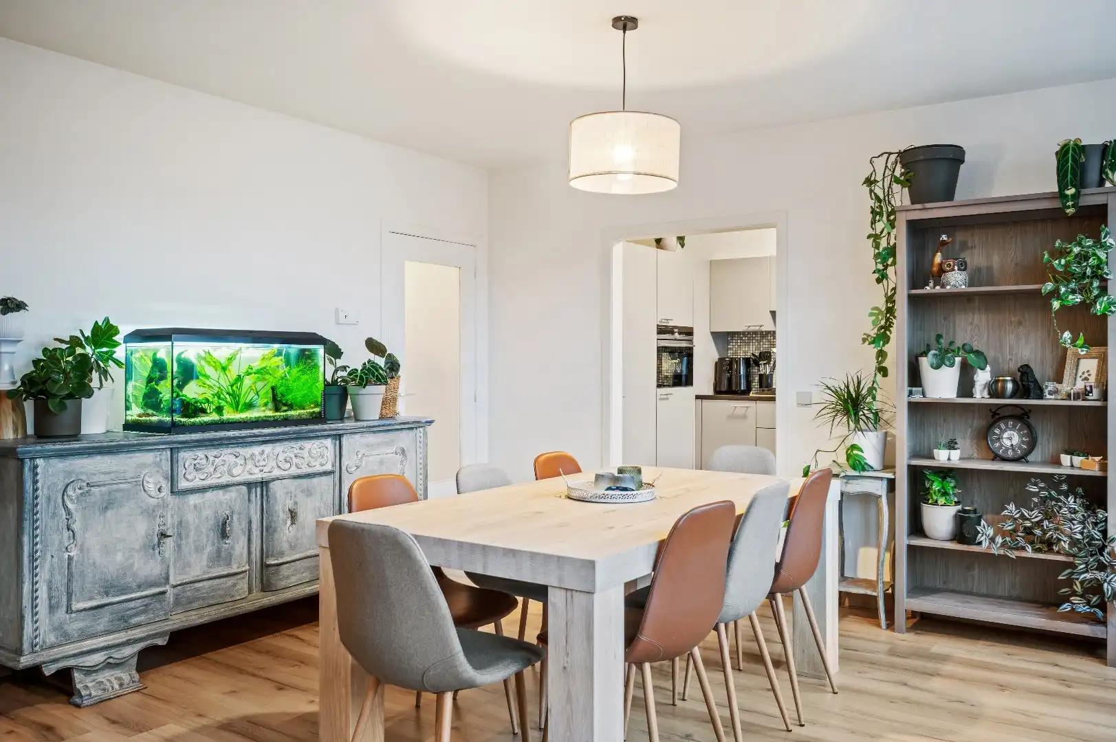 Instapklaar appartement te centrum Tienen foto 10