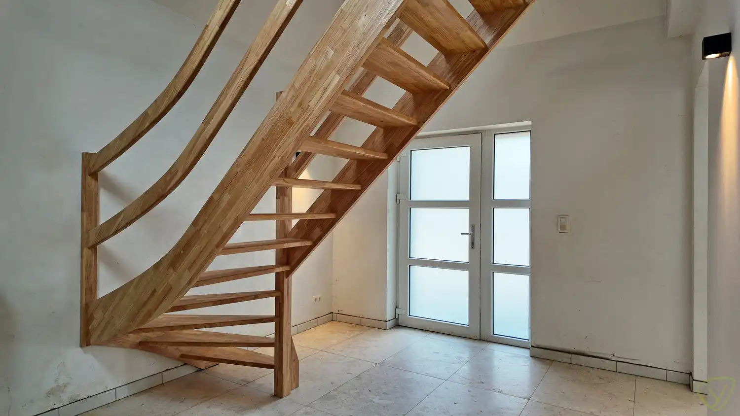 Volledig vernieuwde woning met luxueuze afwerking in Gentweg, Lembeke! foto 2