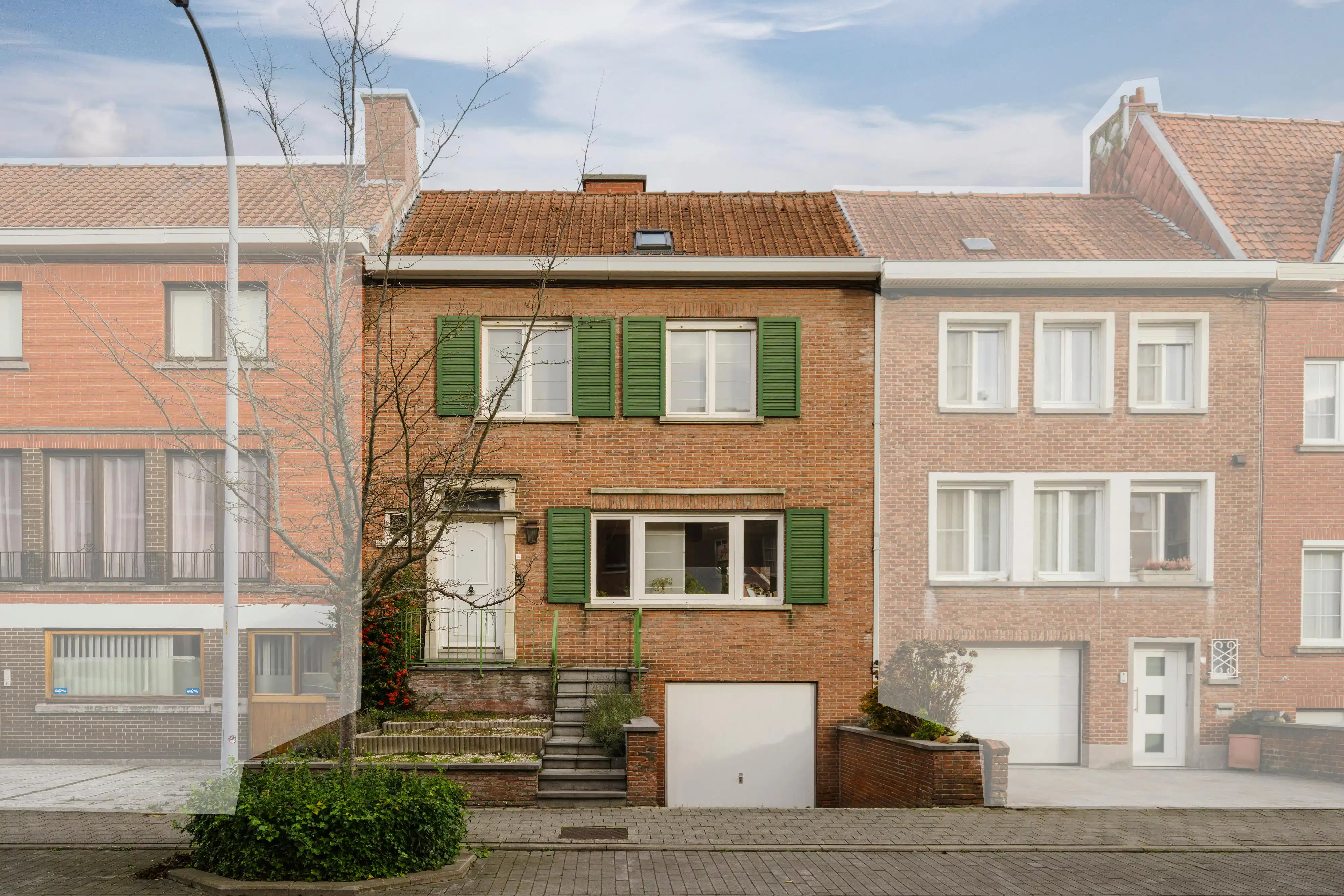 Hoofdfoto van de publicatie: Karaktervolle burgerwoning te koop op Sint-Elisabeth te Kortrijk!