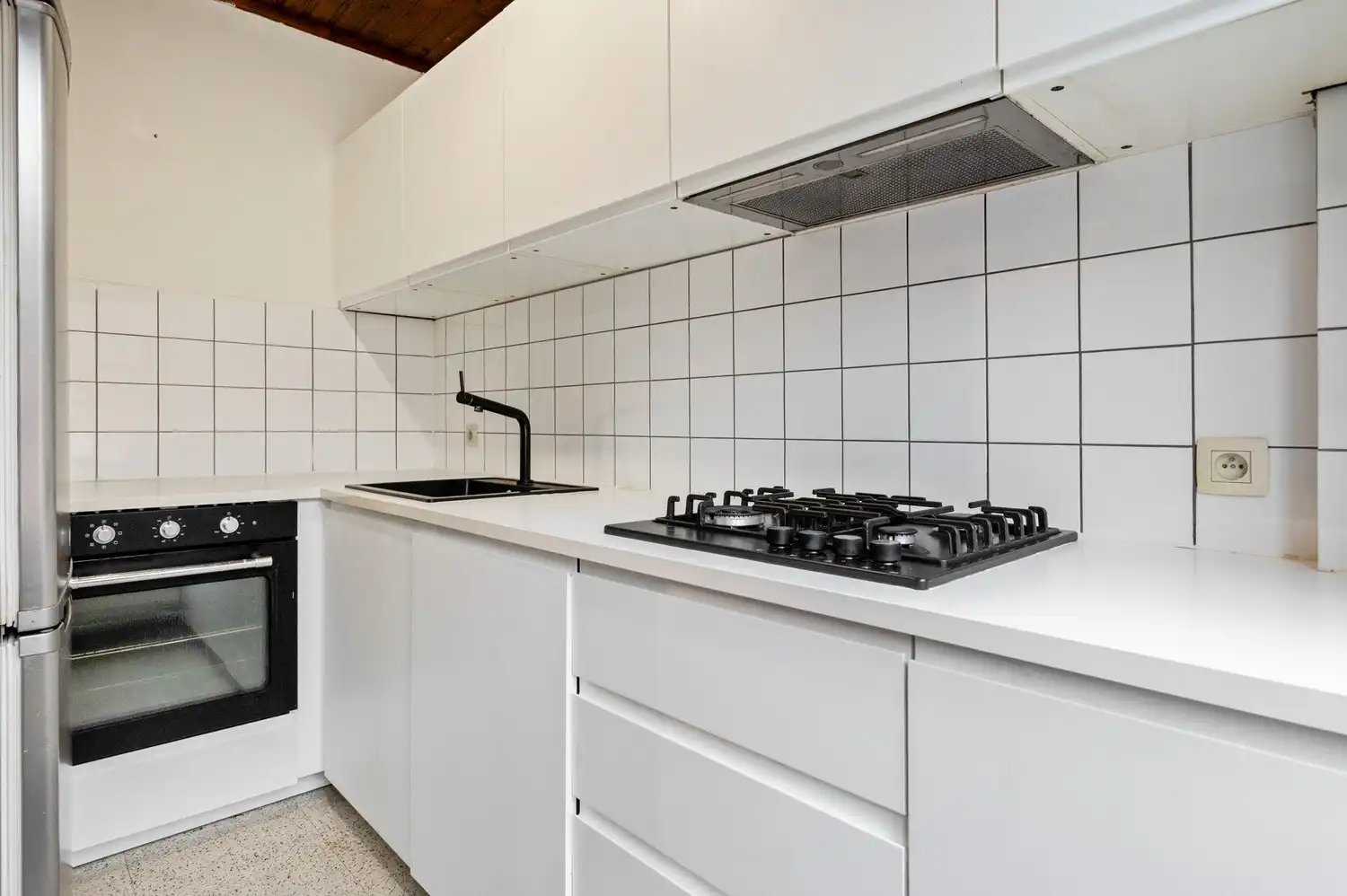 Leuk 2 slaapkamer appartement met terras in Wijnegem foto 6