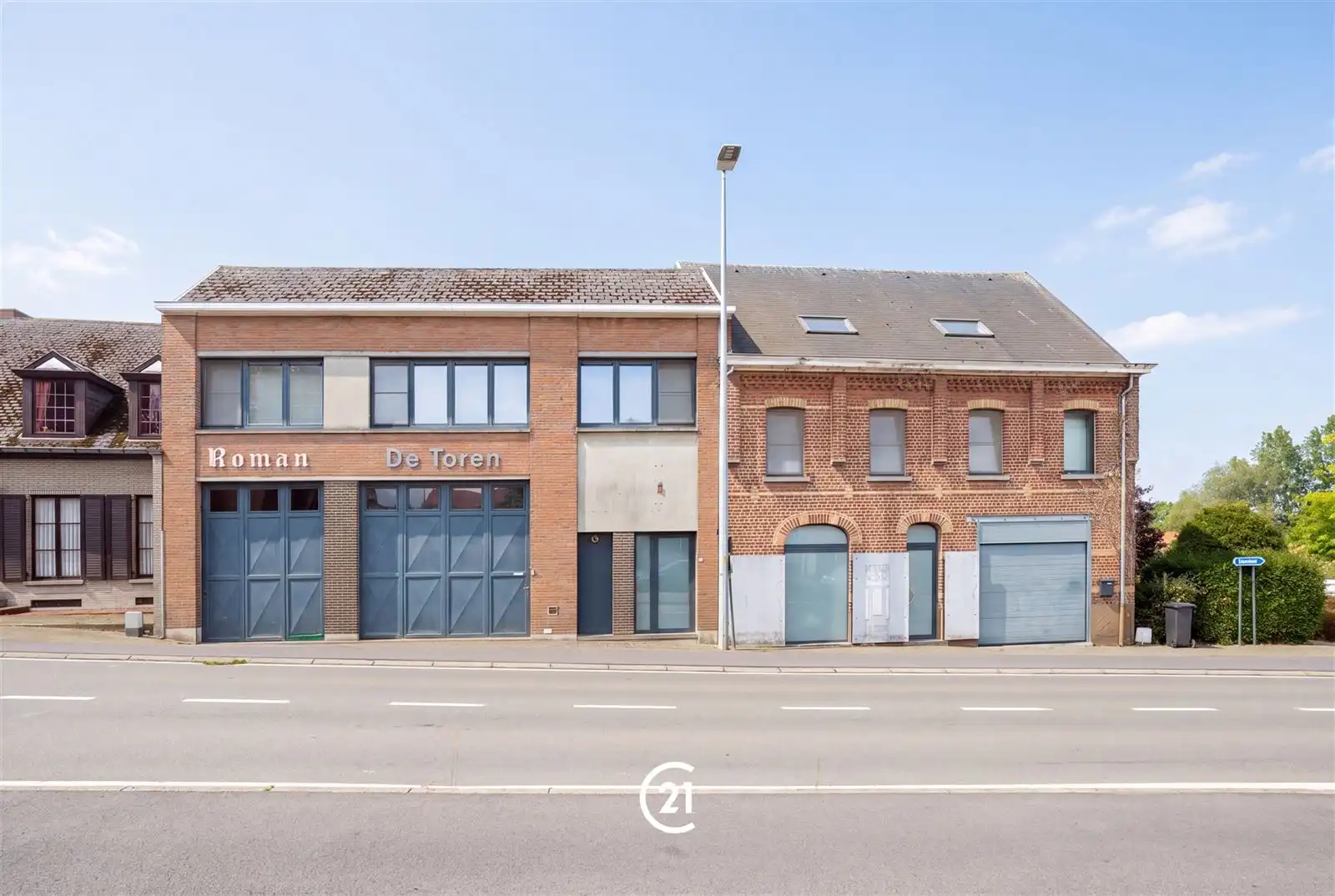 Unieke polyvalente eigendom met woonst in Strijpen! foto 25