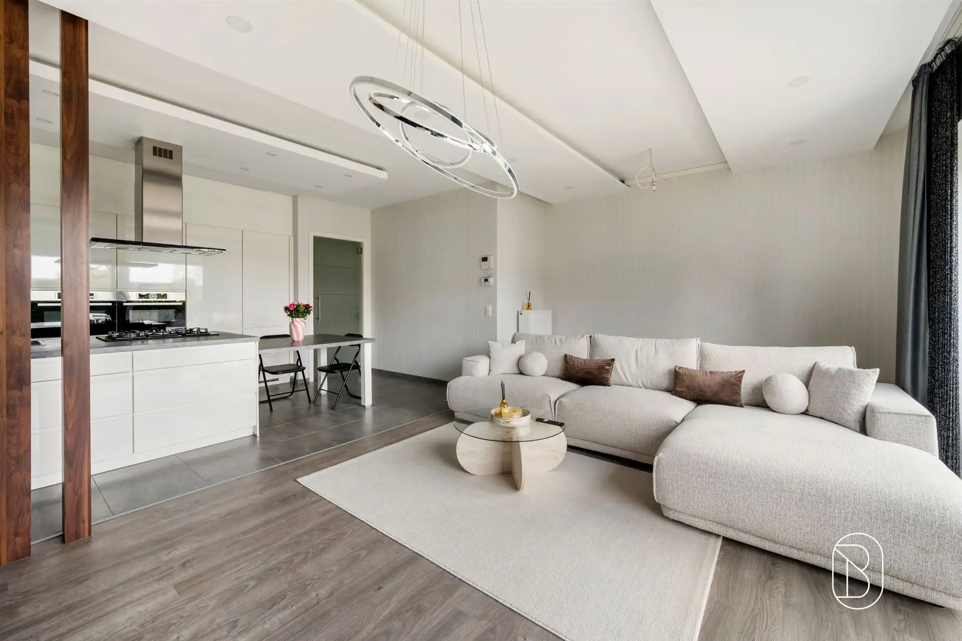 Mooi gelijkvloers appartement met 2 slaapkamers!  foto 3