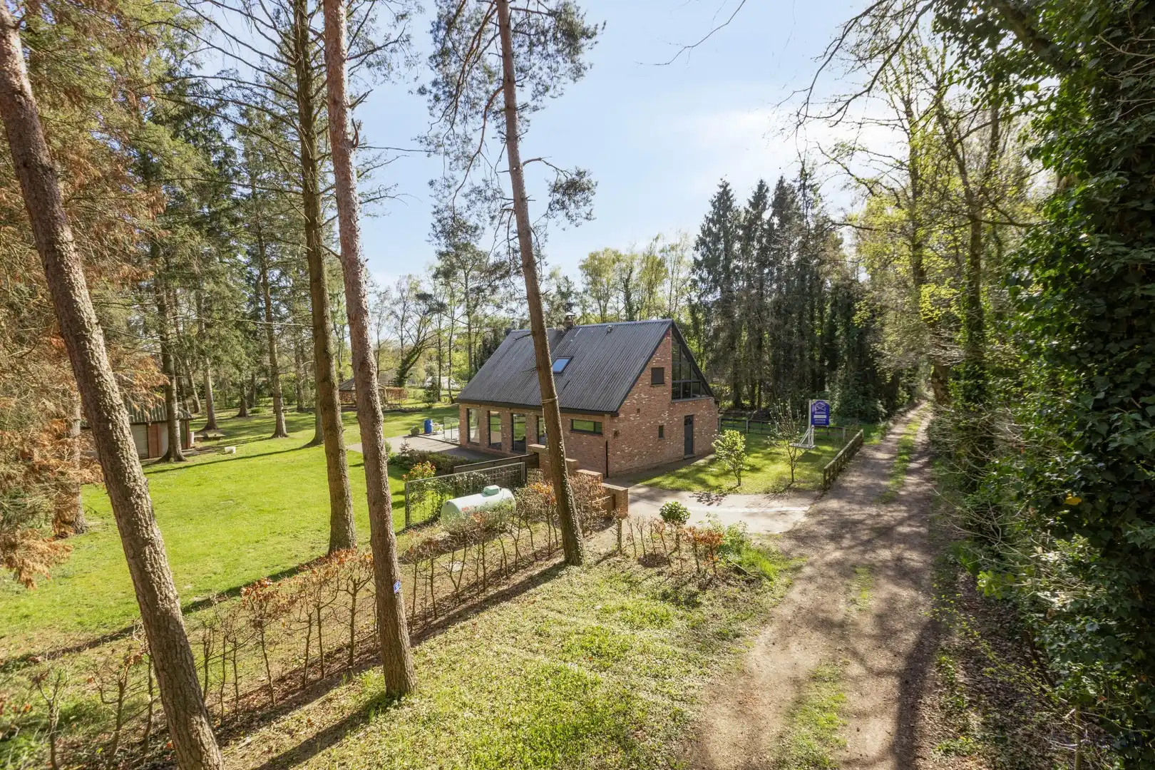 Open bebouwing met mooie tuin te koop in Meerhout foto 30