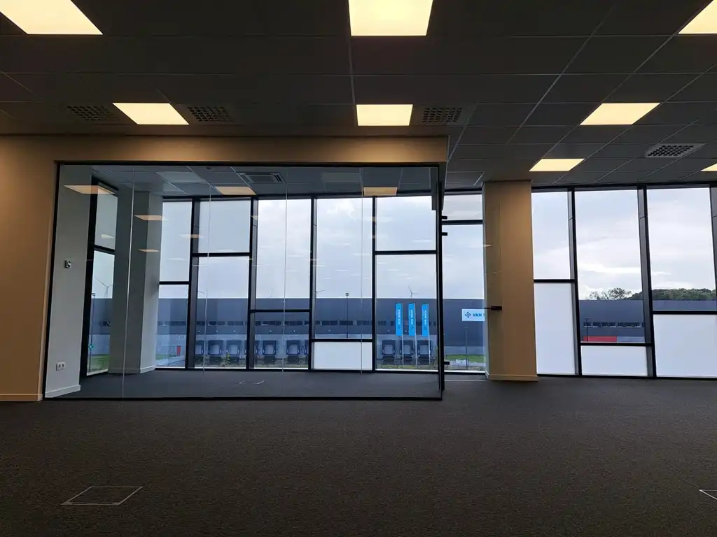 Logistieke gebouwen foto 20
