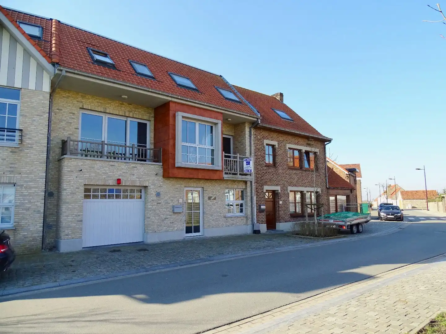 Duplex appartement met privé ingang foto {{pictureIndex}}