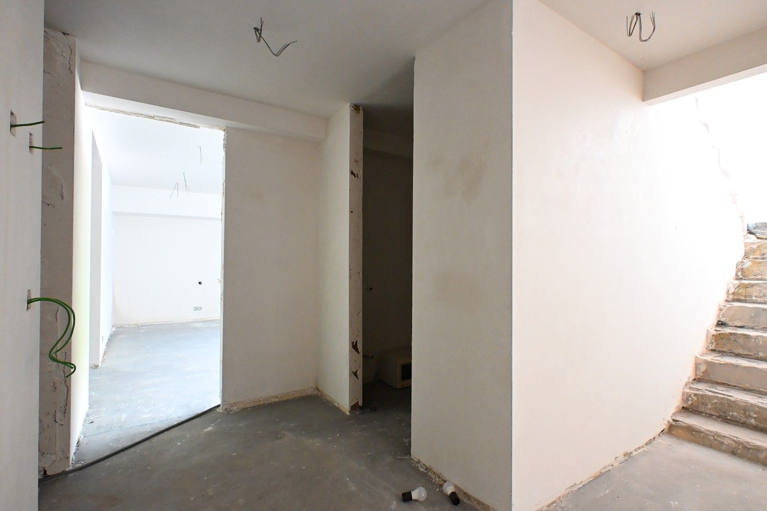 Exclusieve villa met zwembad en topafwerking op 16a50ca in Maasmechelen foto 14