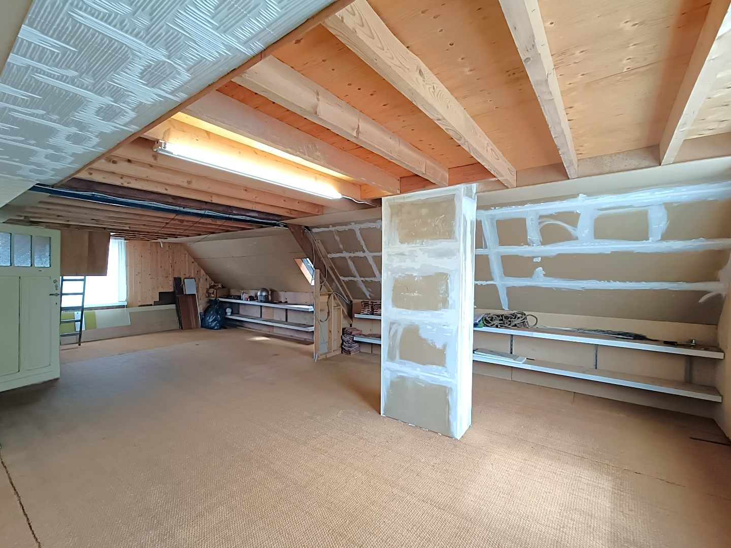 Volumineuze gezinswoning met statige gevel, vlakbij de zeedijk van Knokke-Heist foto 12
