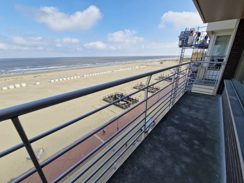 Frontaal zeezicht vanop de zevende verdieping foto 8