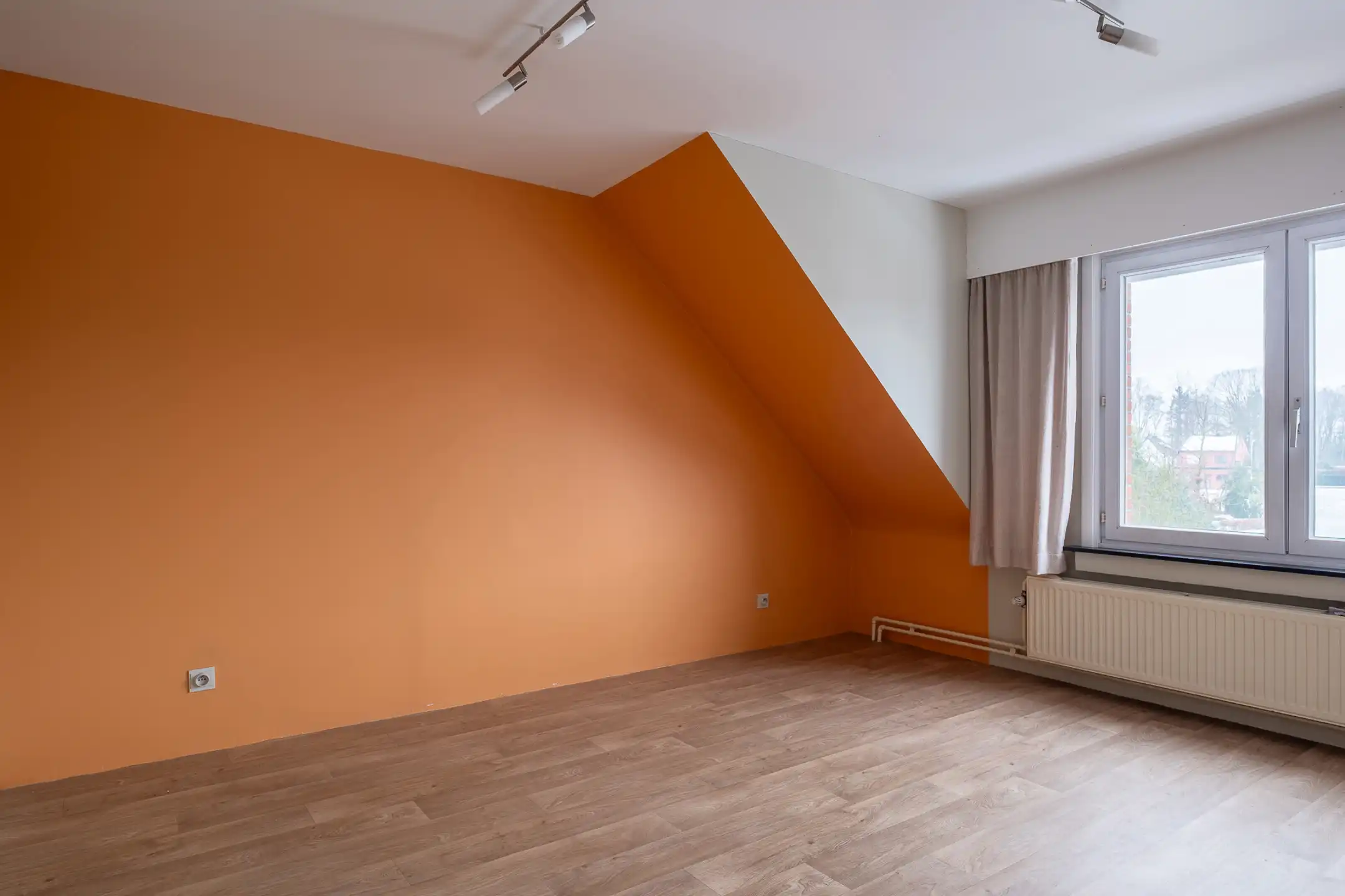 Bel-etage met ruimte op elke verdieping in Emblem (Ranst) foto 16