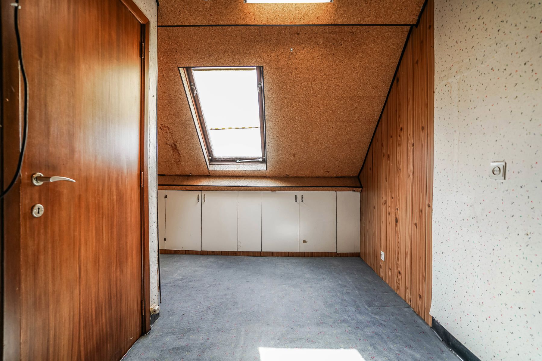 Uitstekend gelegen, te renoveren halfopen bebouwing met prachtige tuin te Londerzeel foto 16