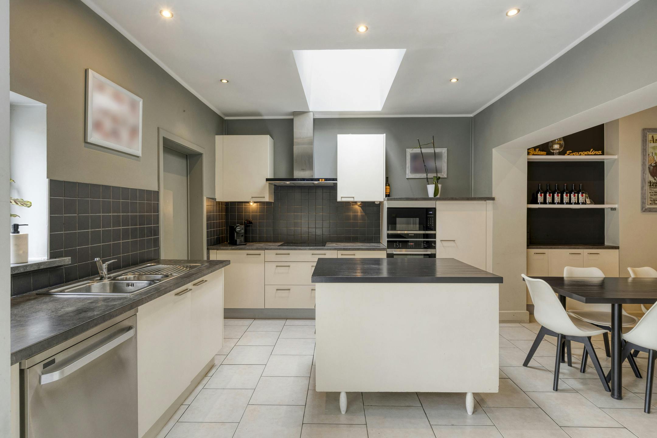 Instapklaar huis met 4 slaapkamers in Assebroek  foto 5