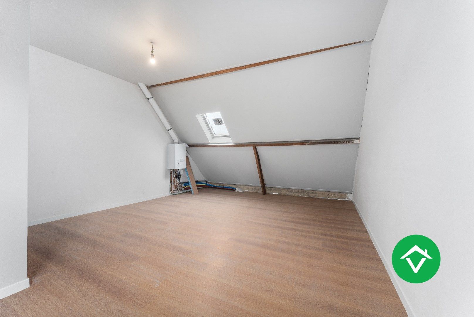 Rijwoning met 4 slaapkamers en stadstuin op centrale ligging te Roeselare foto 21