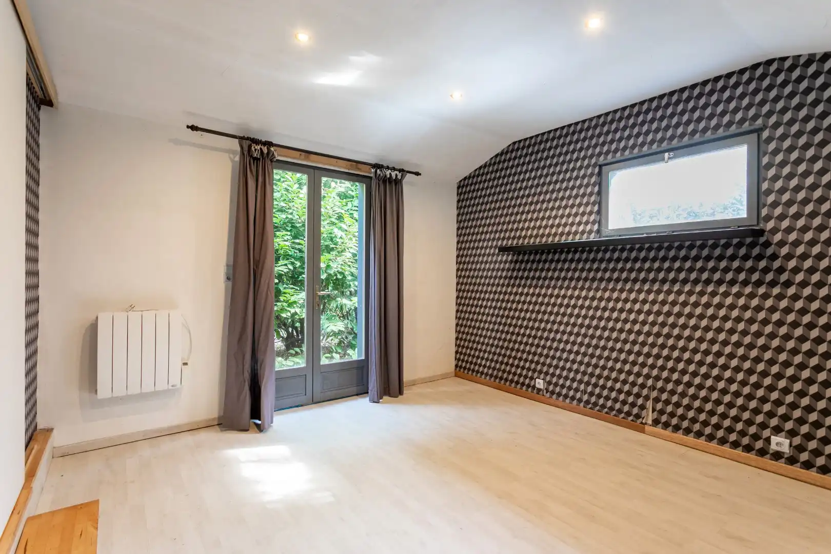 Charmante instapklare bungalow met 3 slaapkamers en garage, gelegen in een rustige en groene woonomgeving foto 15