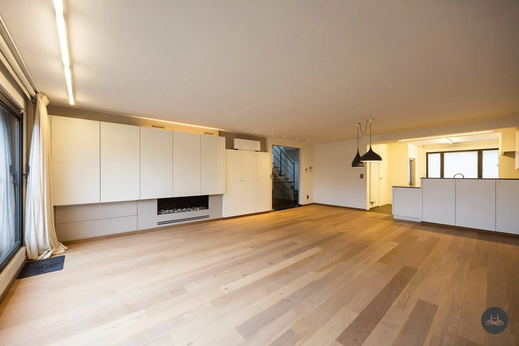 Zeer ruim triplex appartement in centrum Haacht foto 5