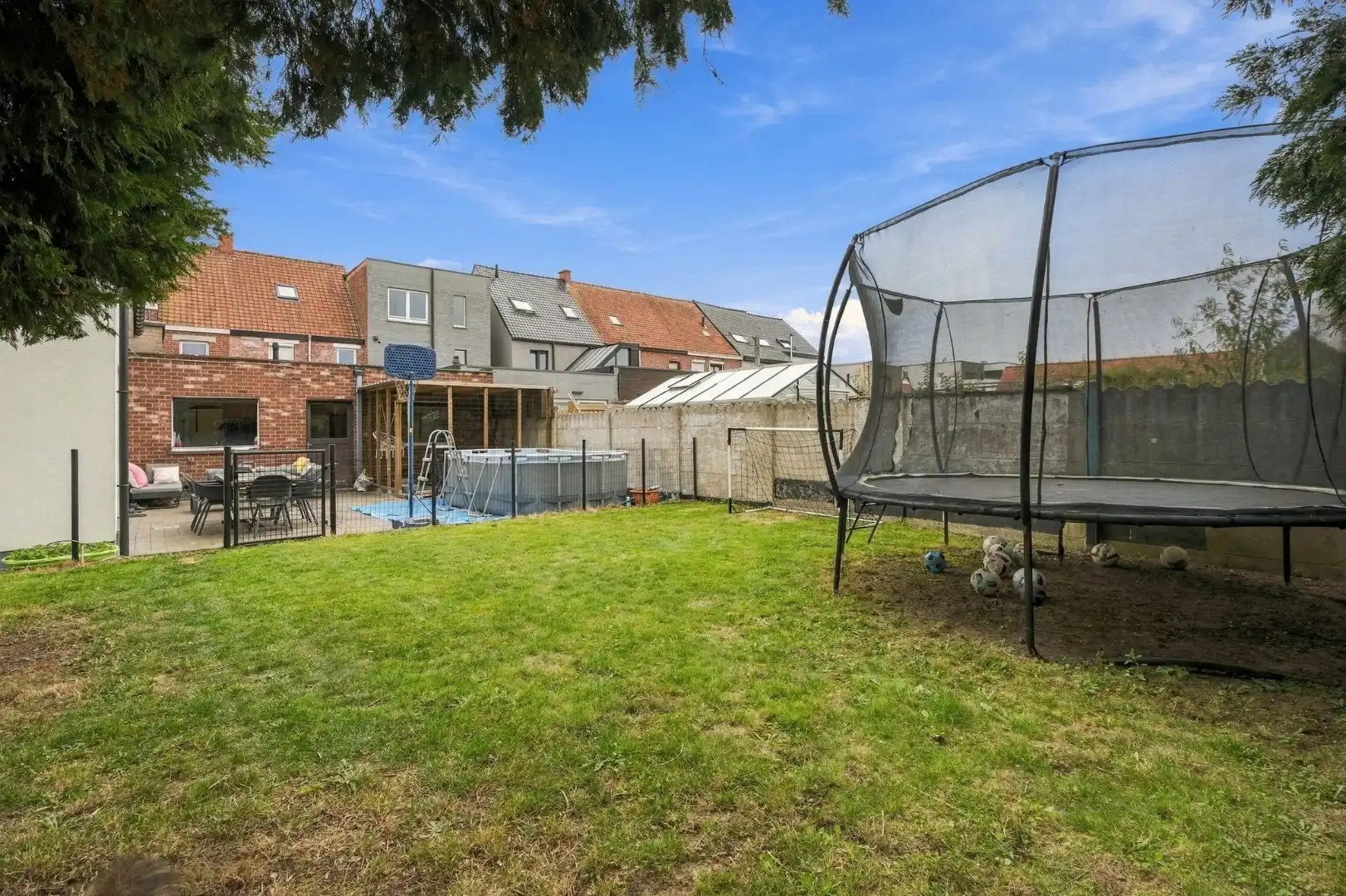 Instapklare woning met 5 slks, grote tuin en 2 badkamers in het centrum van Kuurne. foto 3