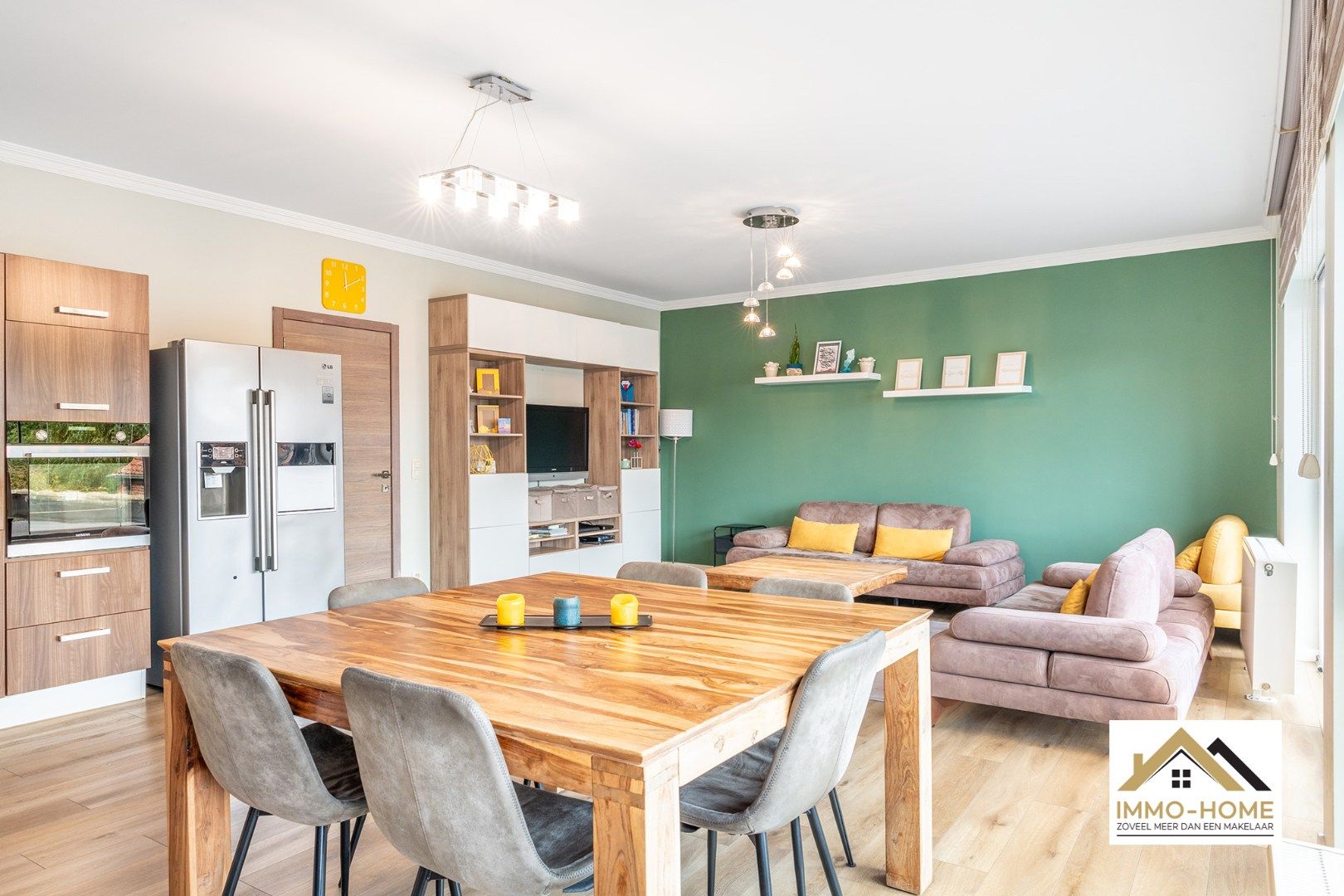 Instapklare imposante woning met groot atelier! foto {{pictureIndex}}