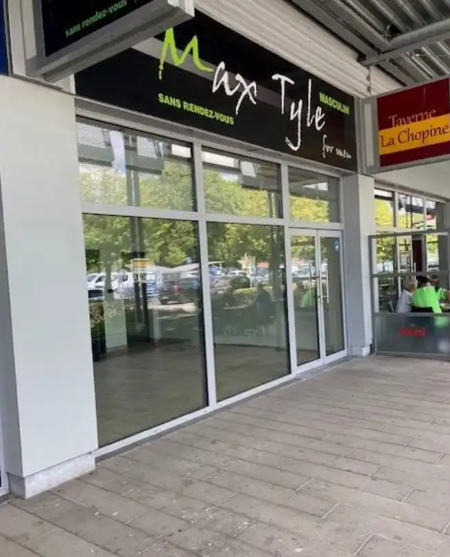 HANDELSPARK OP RETAILPARK MET CARREFOUR foto 4