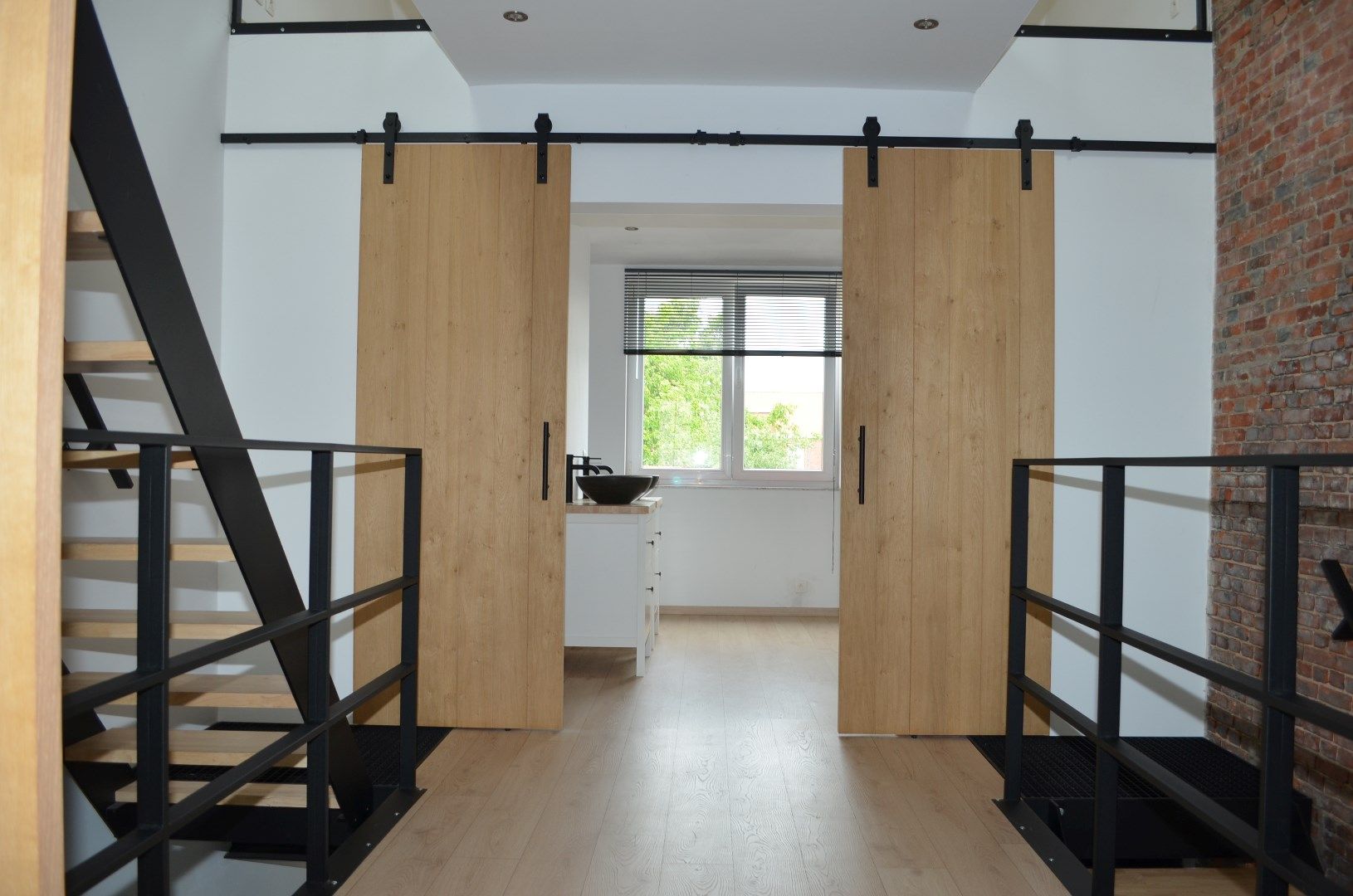 Volledig gerenoveerde woning in het centrum met stadstuintje. foto 10