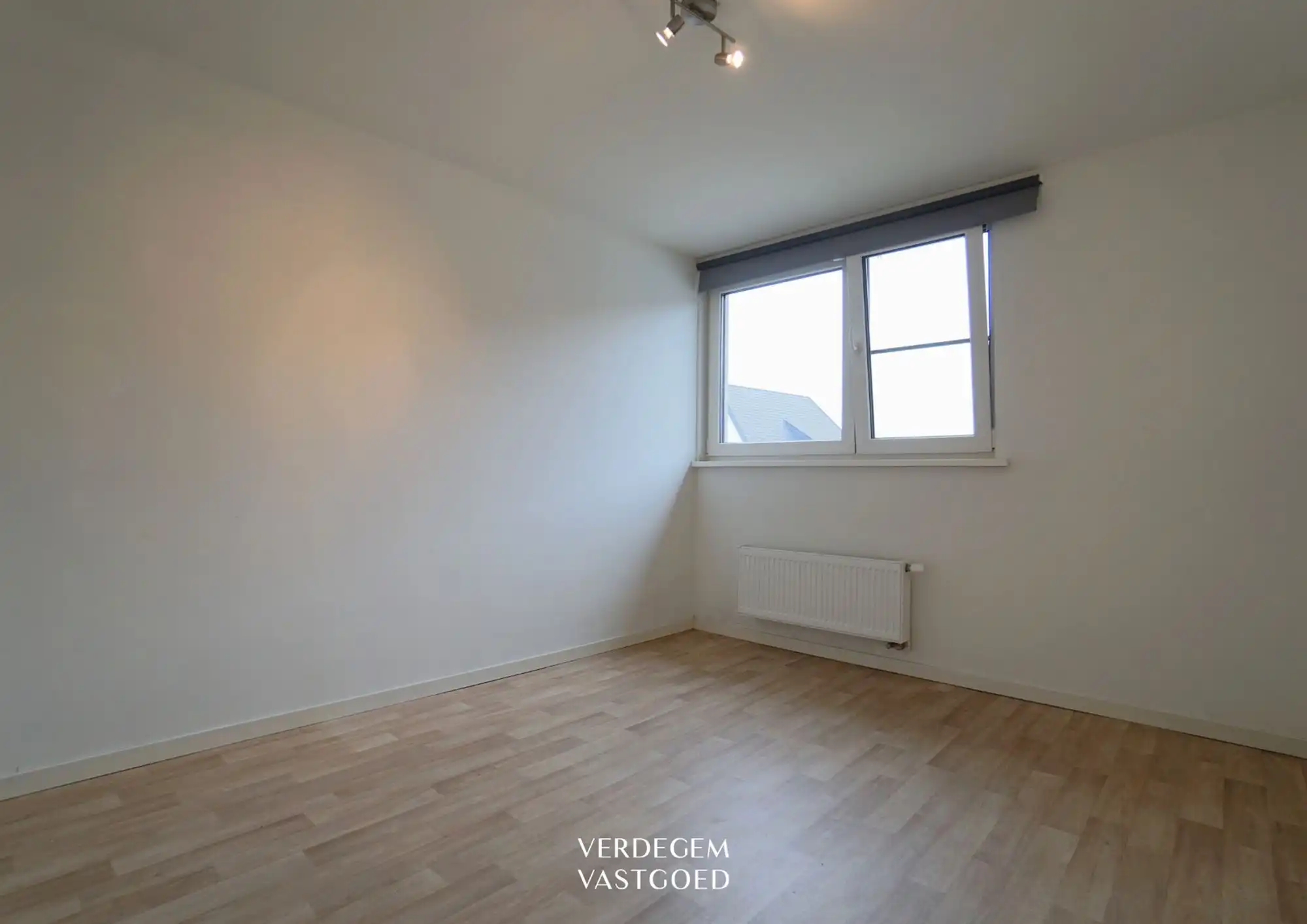 Instapklaar duplexappartement met karaktervolle leefruimte en 2 slaapkamers foto 10