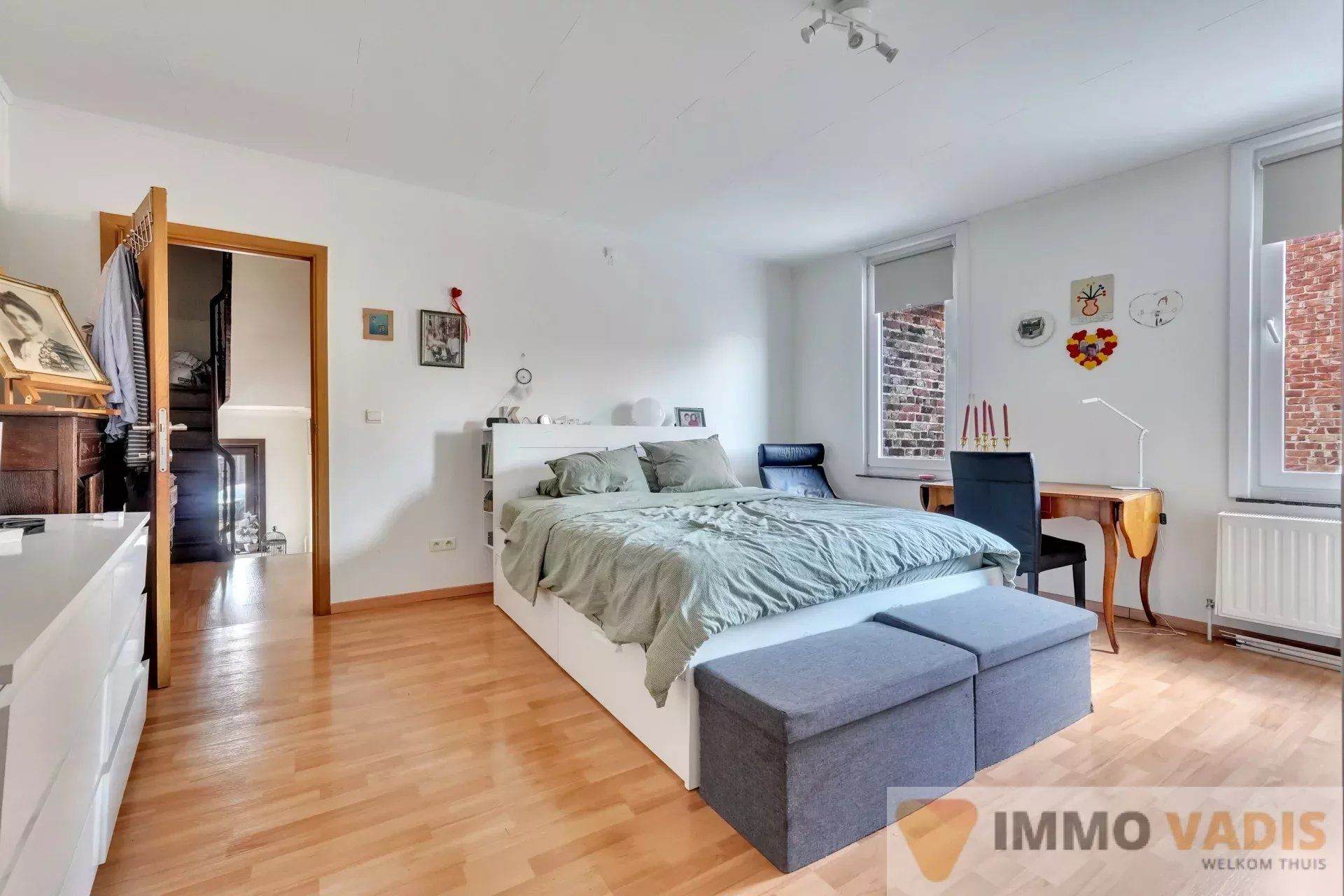 Stadswoning met garage, 2 slaapkamers en 2 badkamers, op een toplocatie in het centrum. Een verborgen parel in het hart van de stad. foto 12
