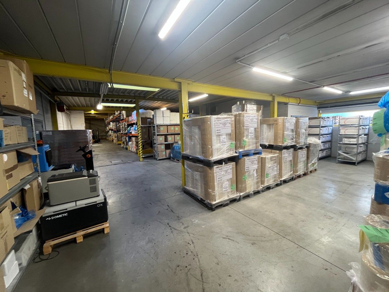 1.144m² Bedrijfsgebouw op 25a38ca foto 22