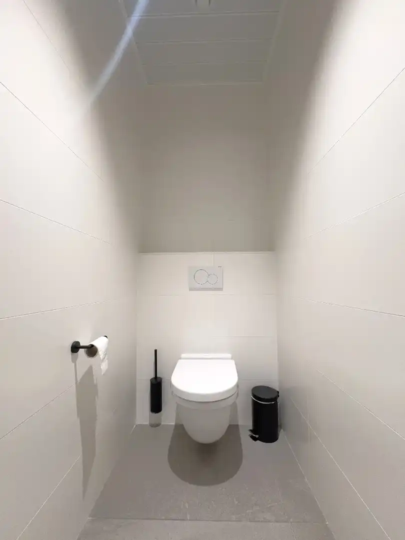 Gelijkvloers kantoor te huur langs N47 in Zele foto 9