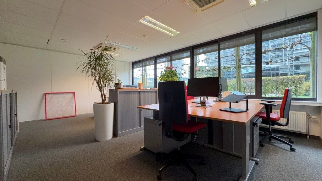 Gelijkvloerse kantoren te koop langs Singel in Antwerpen foto 6