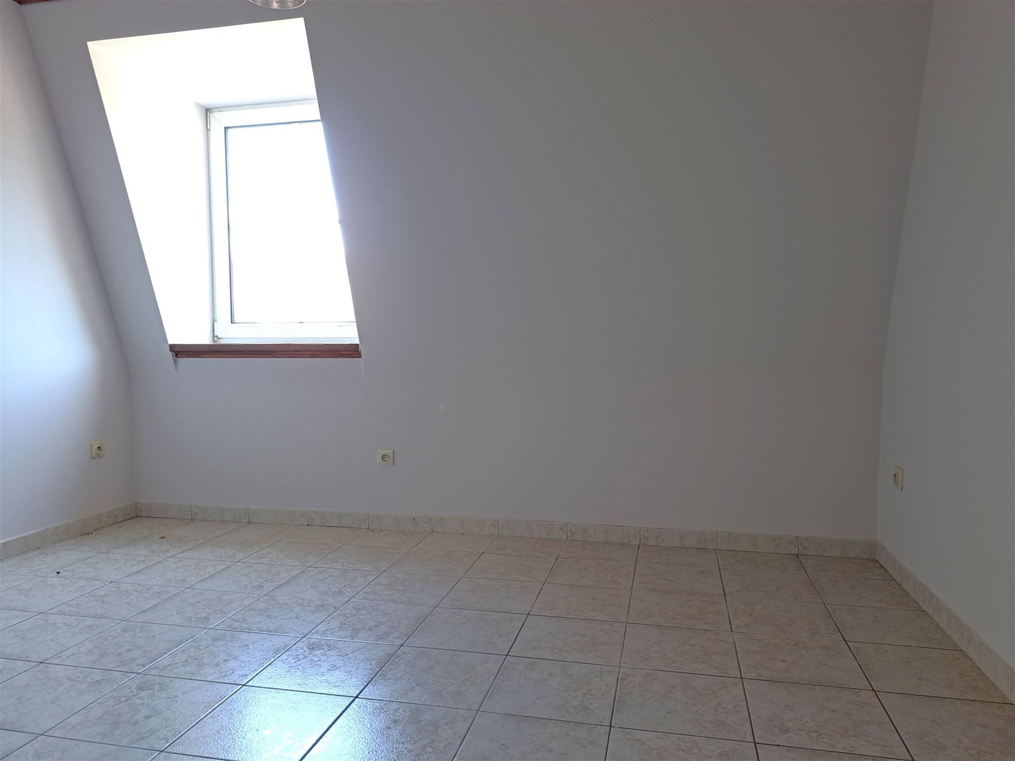 Appartement met 2 slaapkamers, in het rustige Eksaarde, met zicht op het dorpsplein. foto 6