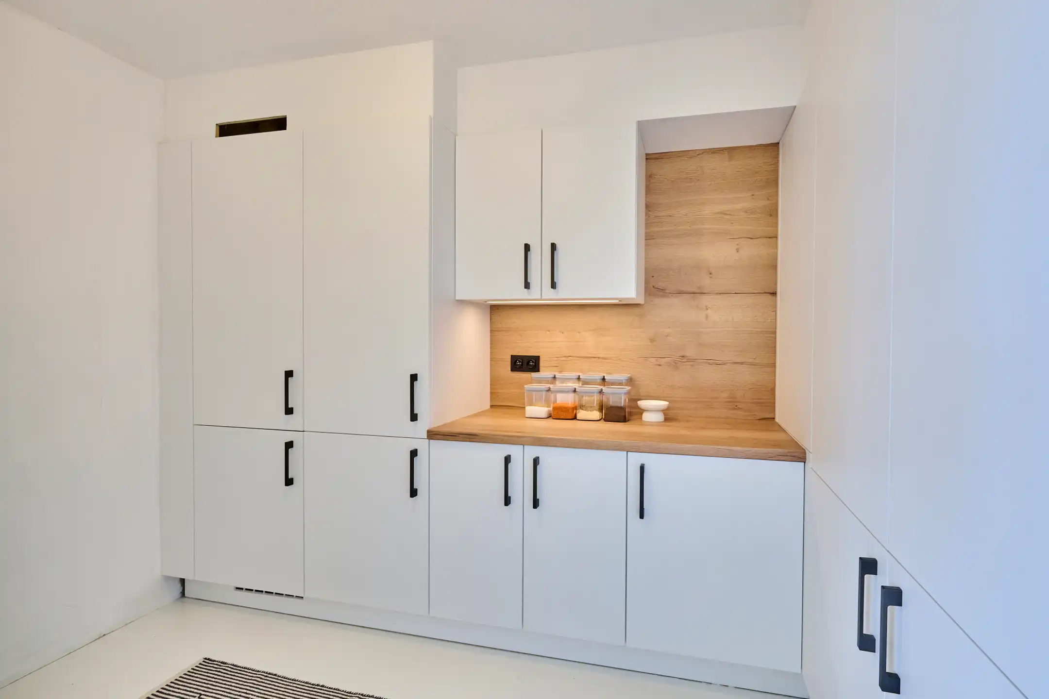 Prachtig vernieuwde villa op een rustige ligging in Genk foto 11