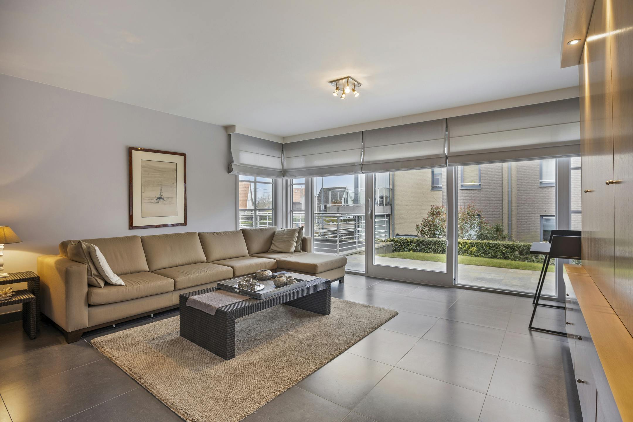 Appartement met 2 slaapkamers en zonnige tuin in Sint-Idesbald foto 5