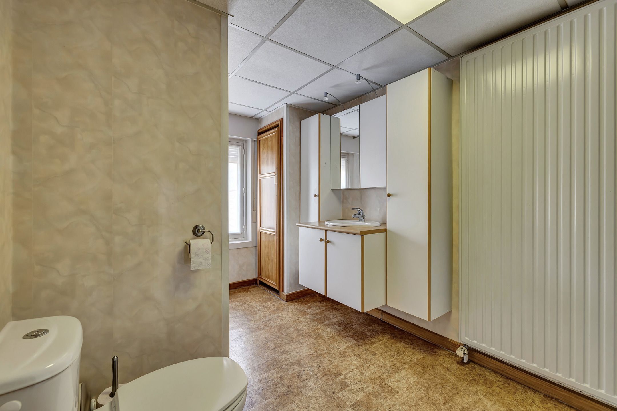 Te renoveren woning met atelier en tuin  foto 8
