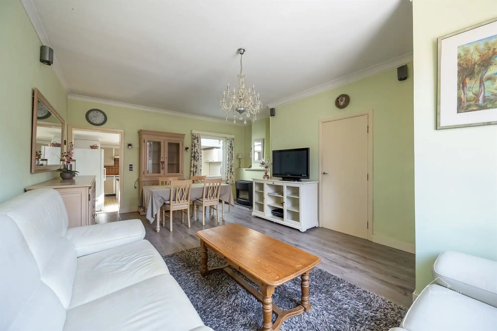 Te renoveren rijwoning met tuintje foto 4