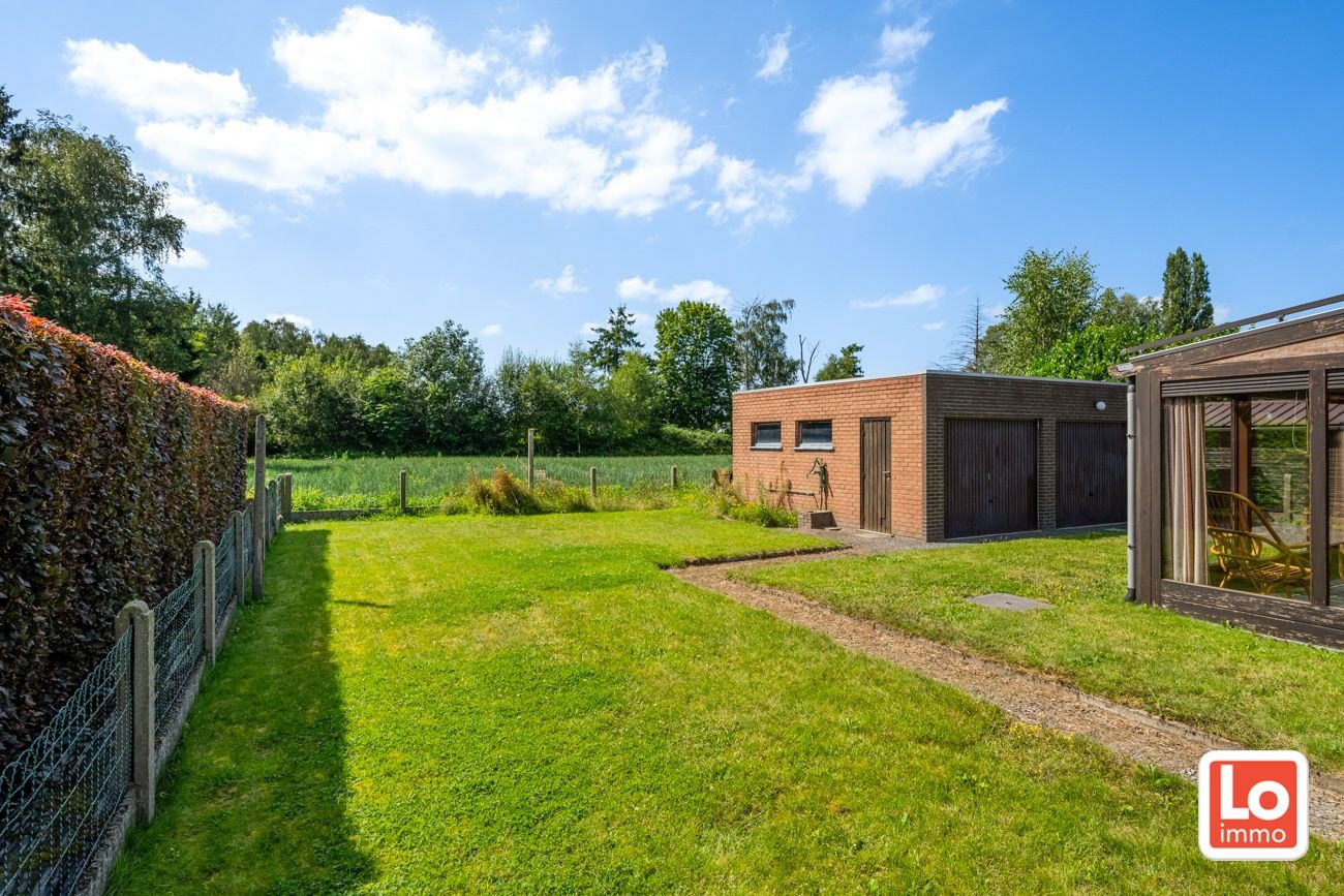 VERKOCHT! Degelijke te renoveren gelijkvloerse woning met afzonderlijke dubbele garage op een toplocatie nabij het centrum van Destelbergen. foto 5