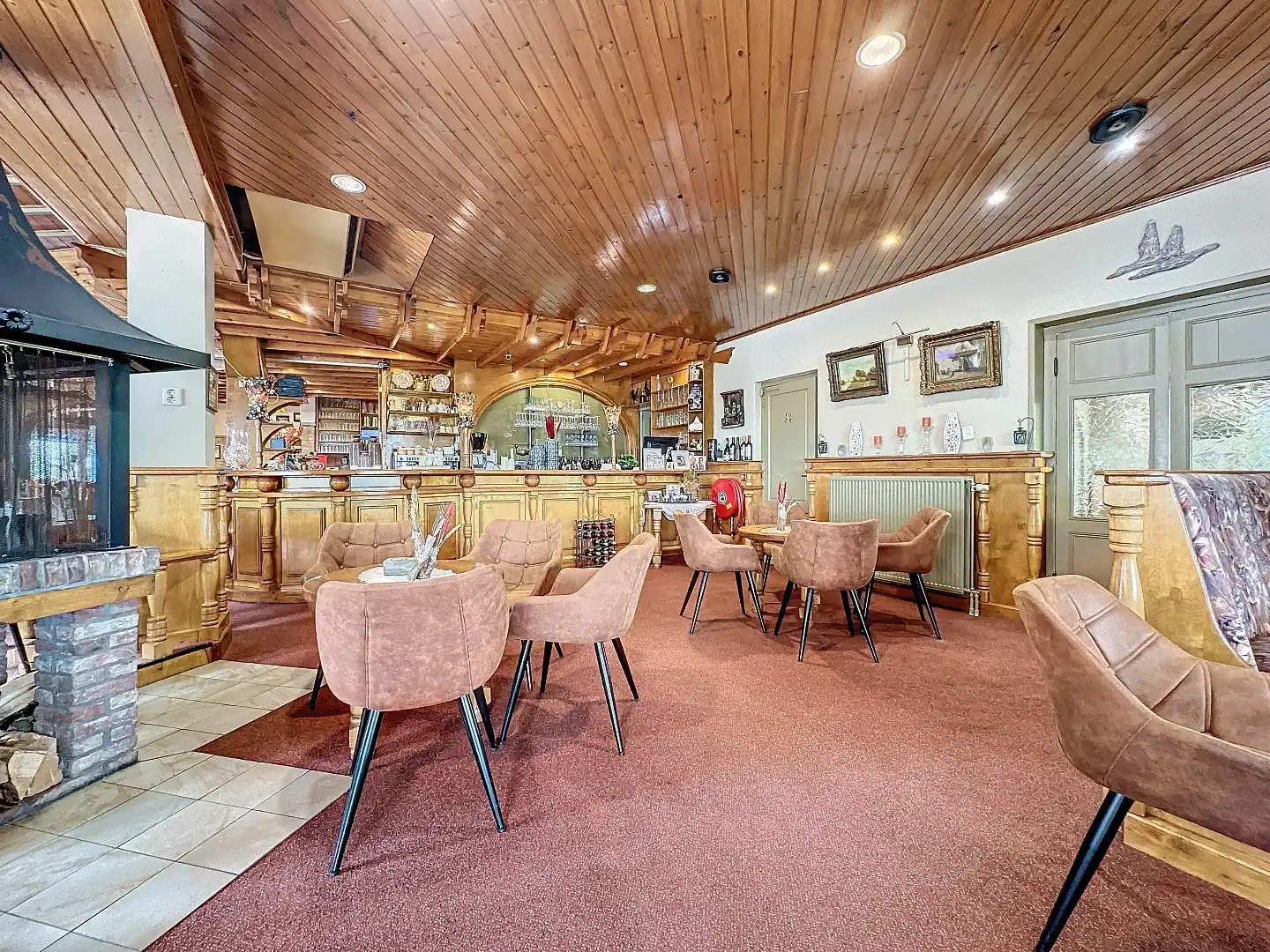 Restaurant en feestzaal ter overname foto 4