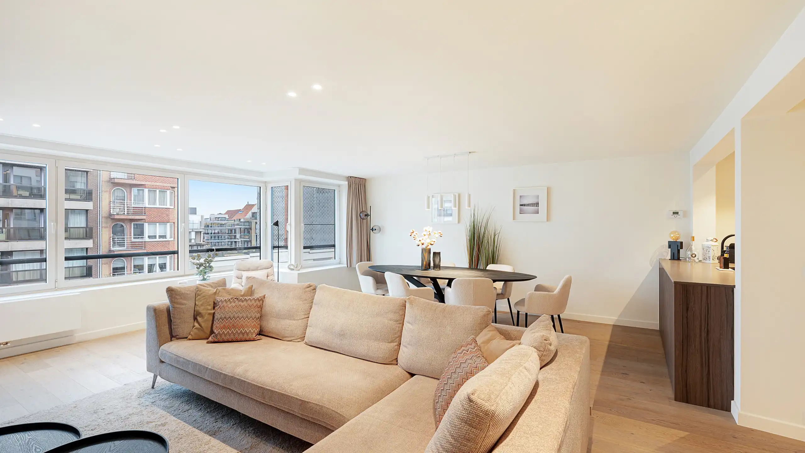 Uitzonderlijk ruim en lichtrijk wonen in het hart van Knokke foto 12