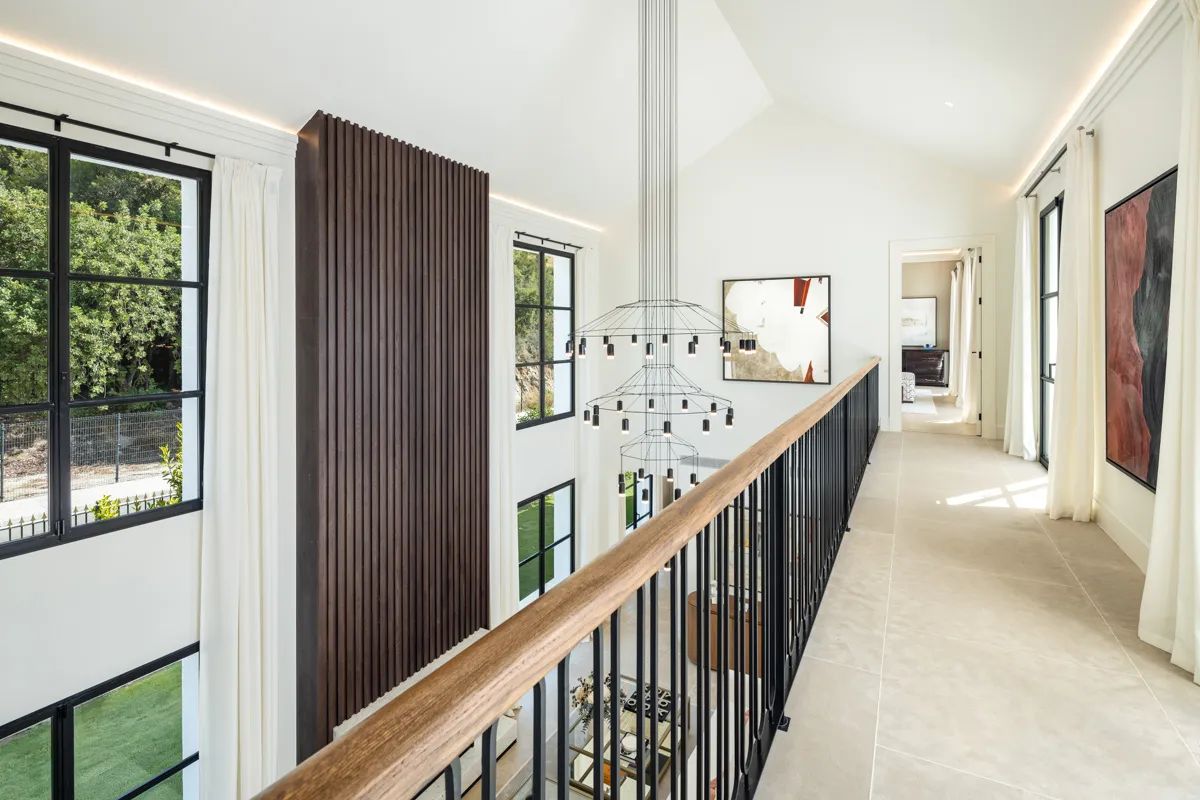 Exclusieve villa in Marbella: tijdloze elegantie en ongeëvenaarde luxe foto 11