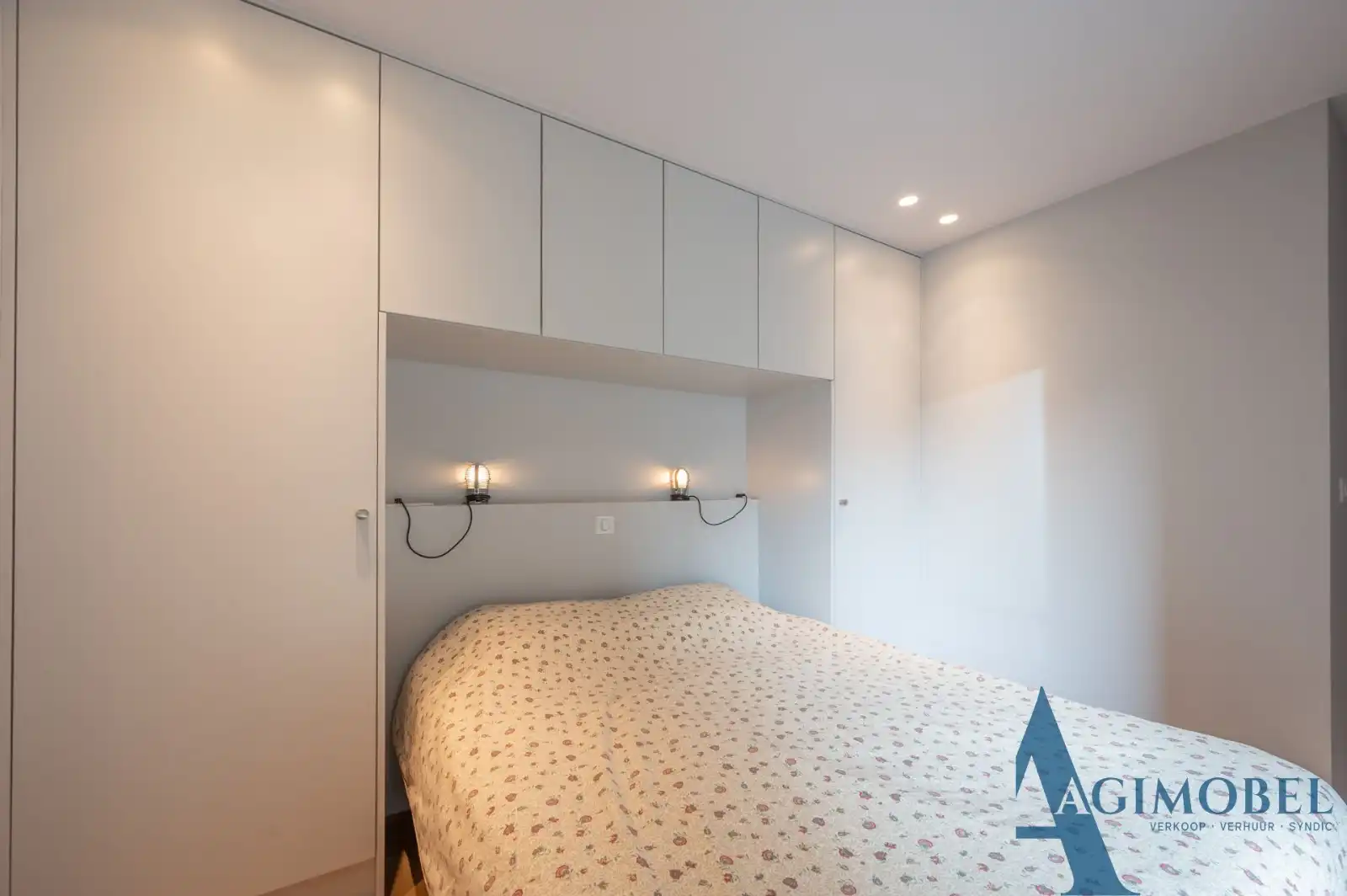 Eigentijds en perfect afgewerkt 2-slaapkamerappartement op toplocatie in Knokke. foto 12