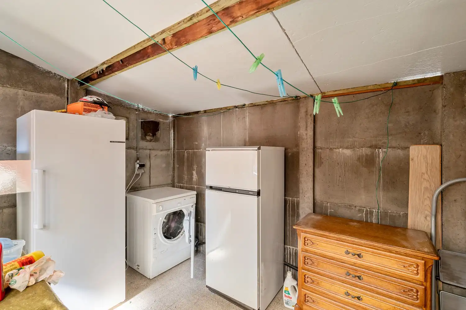 Te renoveren laagbouwwoning met garage, atelier en tuin op een perceel van 451 m². foto 16